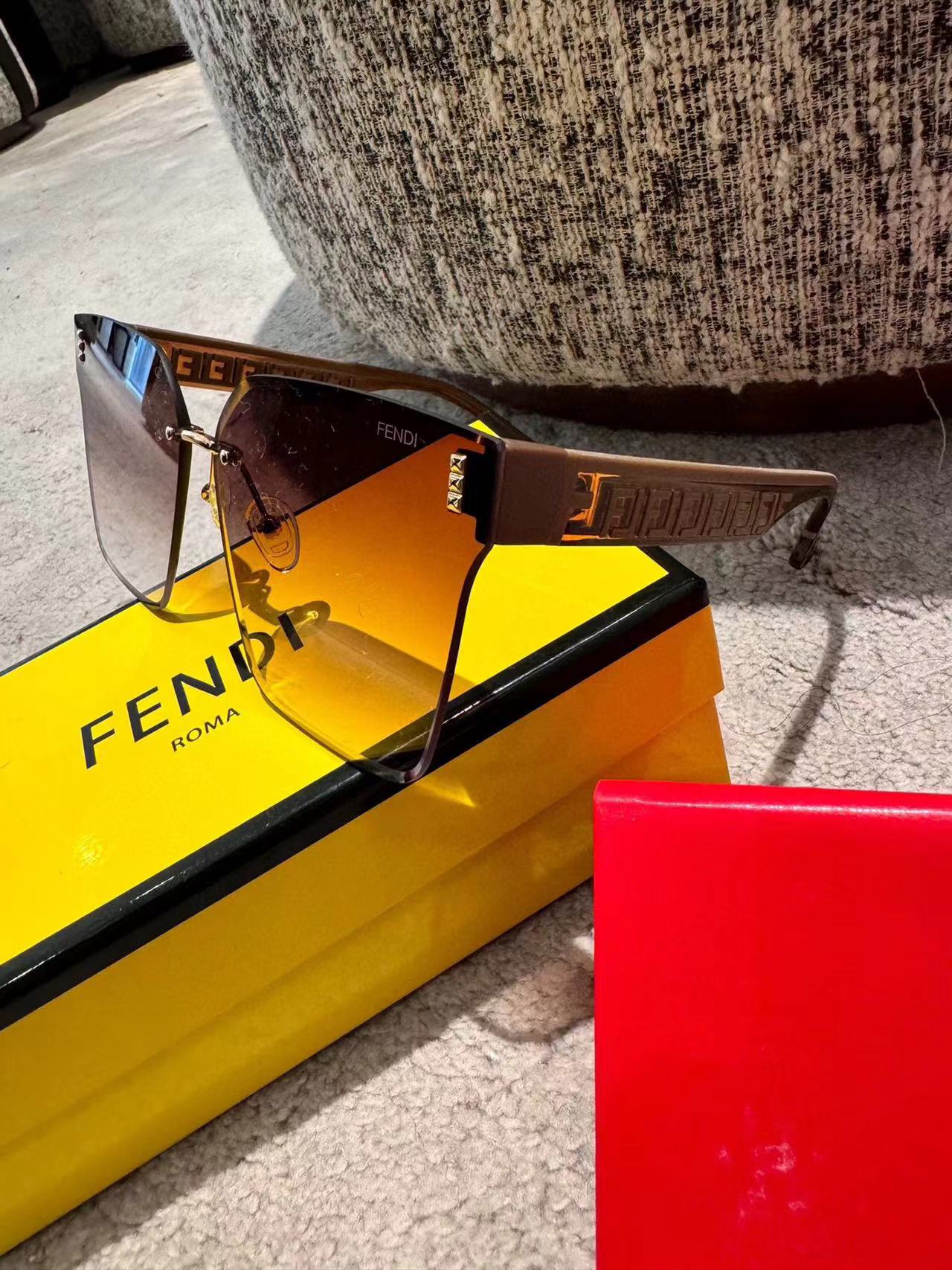 FEND1  偏光レディースサングラス【50％割引+送料無料】6115A
