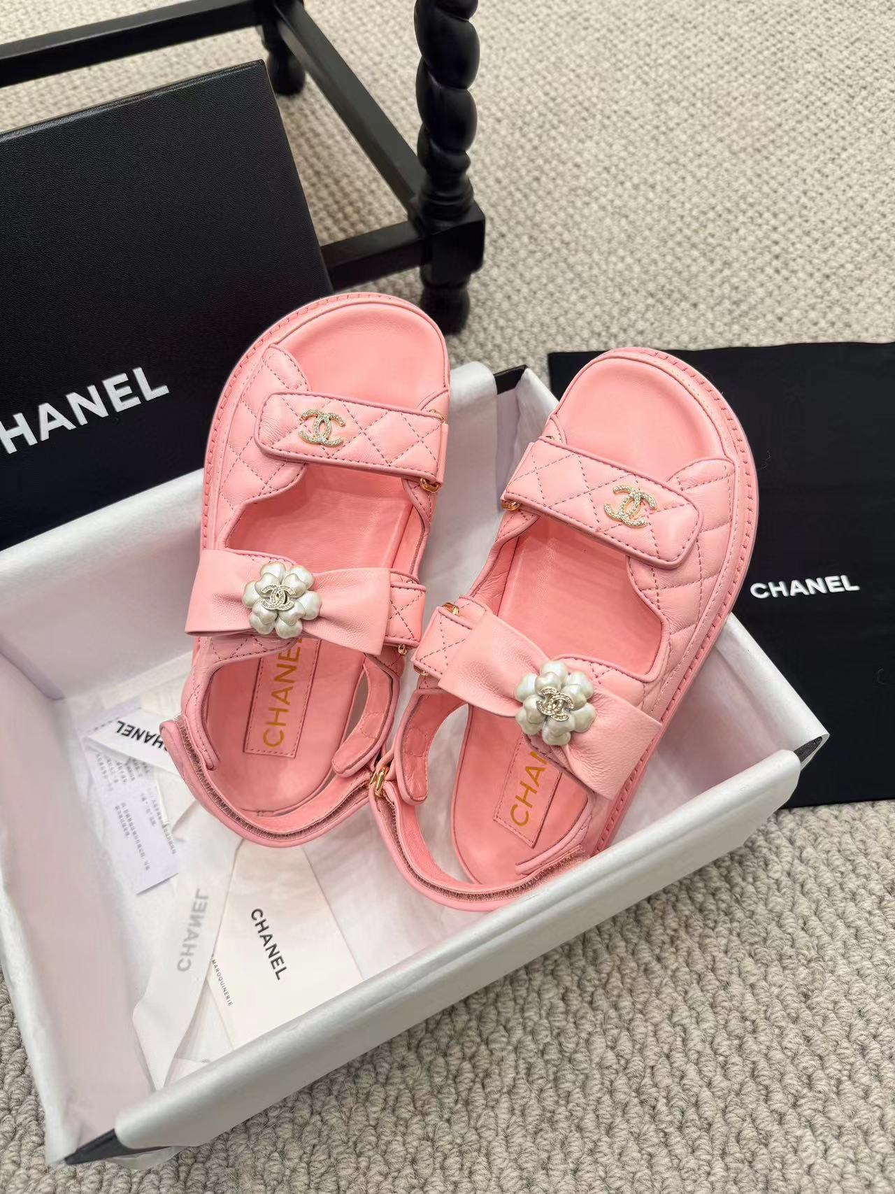 CHANE1 高品質カメリアベルクロシューズ【50％割引+送料無料】