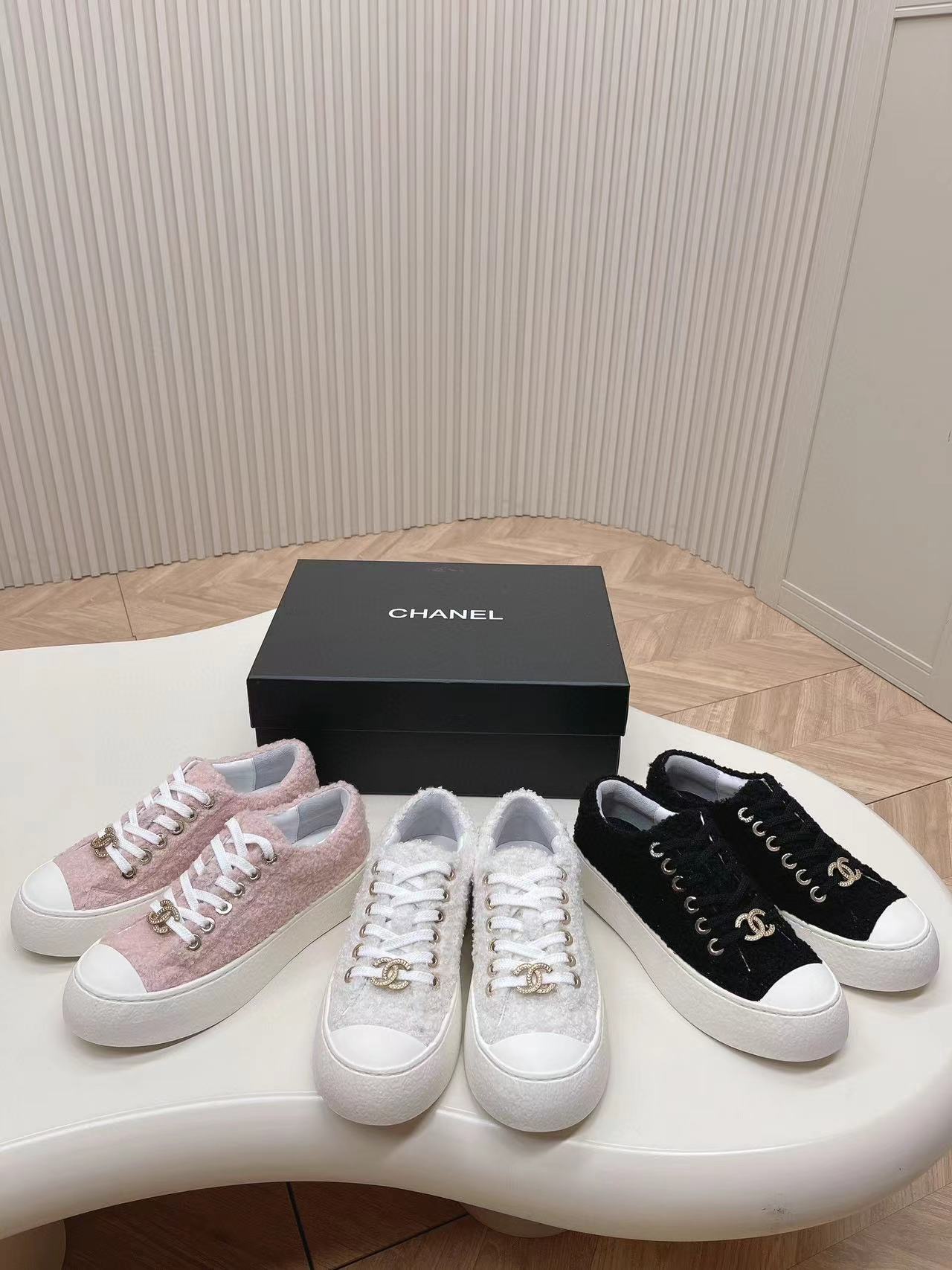 CHANE1 高品質牛革とラムウールのカジュアルシューズ【50％割引+送料無料】