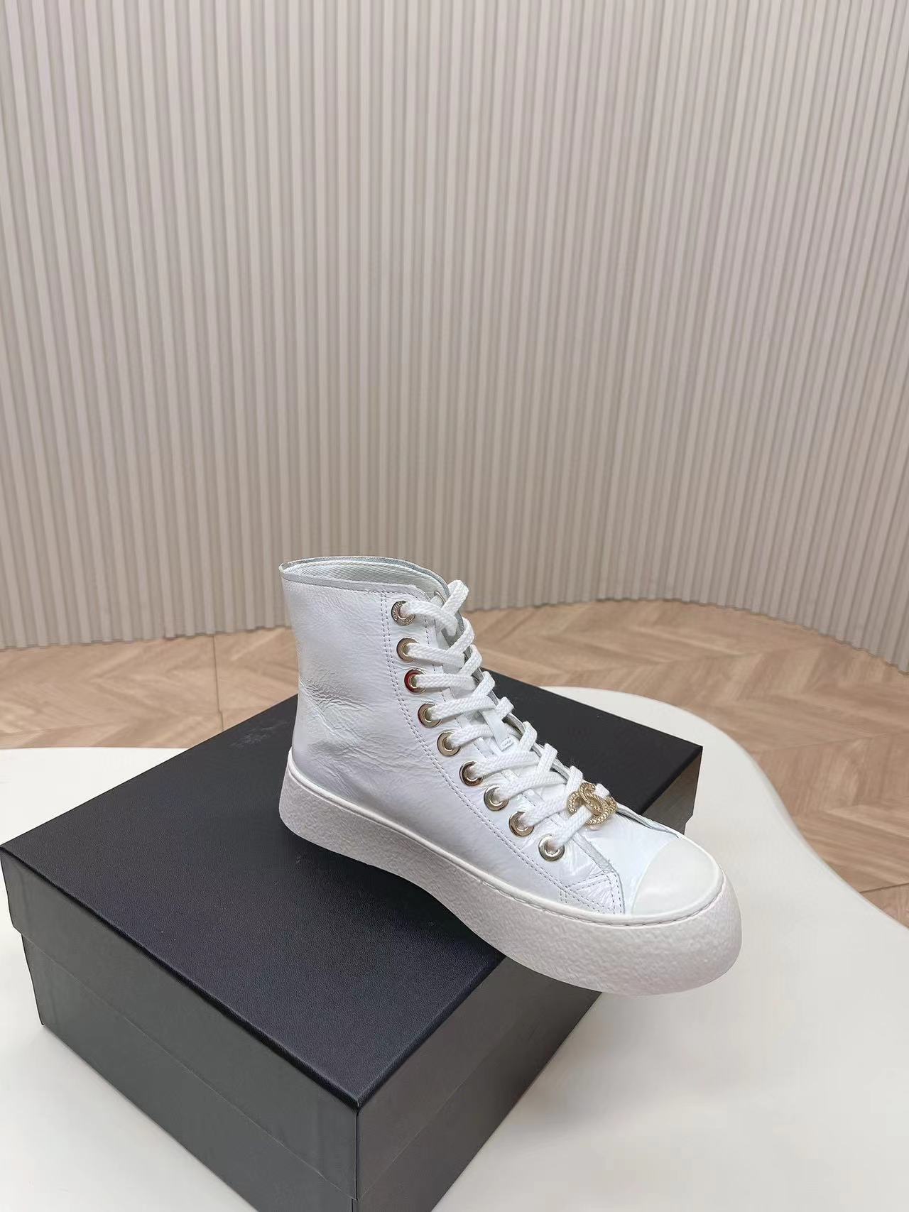 CHANE1 高級牛革ハイカットシューズ【50%割引+送料無料】