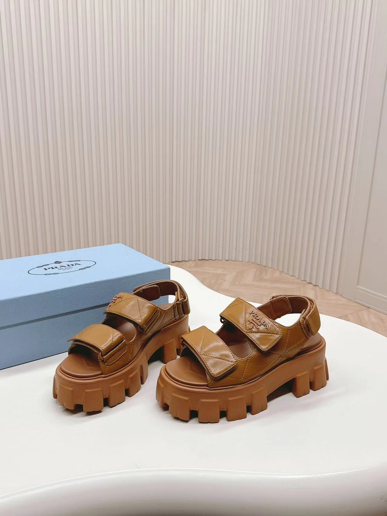 PR4DA トライアングルロゴ プラットフォームサンダル【50％割引+送料無料】