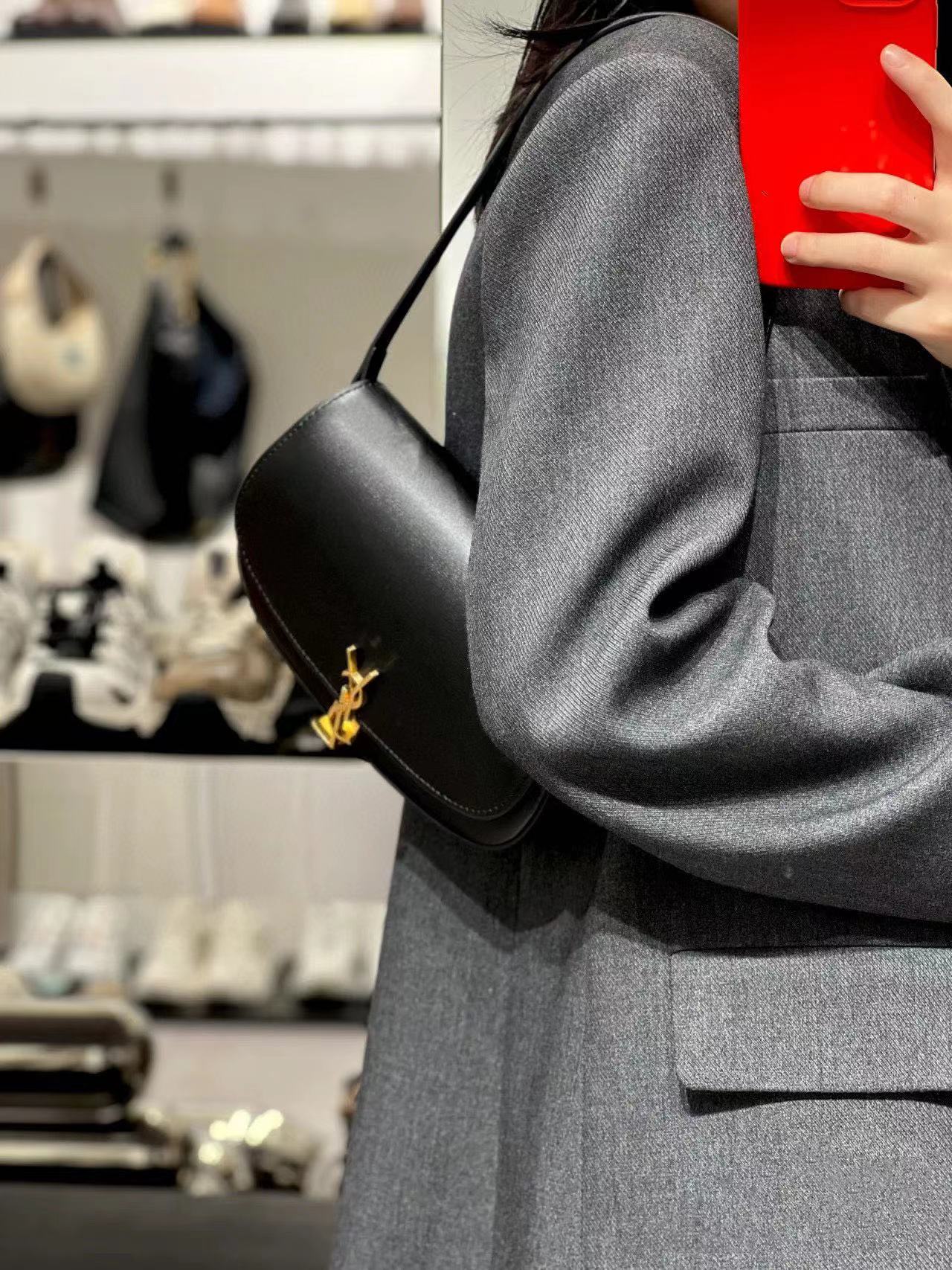 YSL  牛革脇下バッグ【50％割引+送料無料】