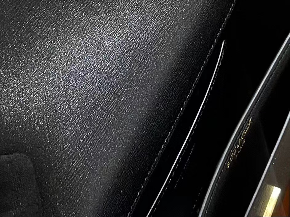 YSL  牛革脇下バッグ【50％割引+送料無料】