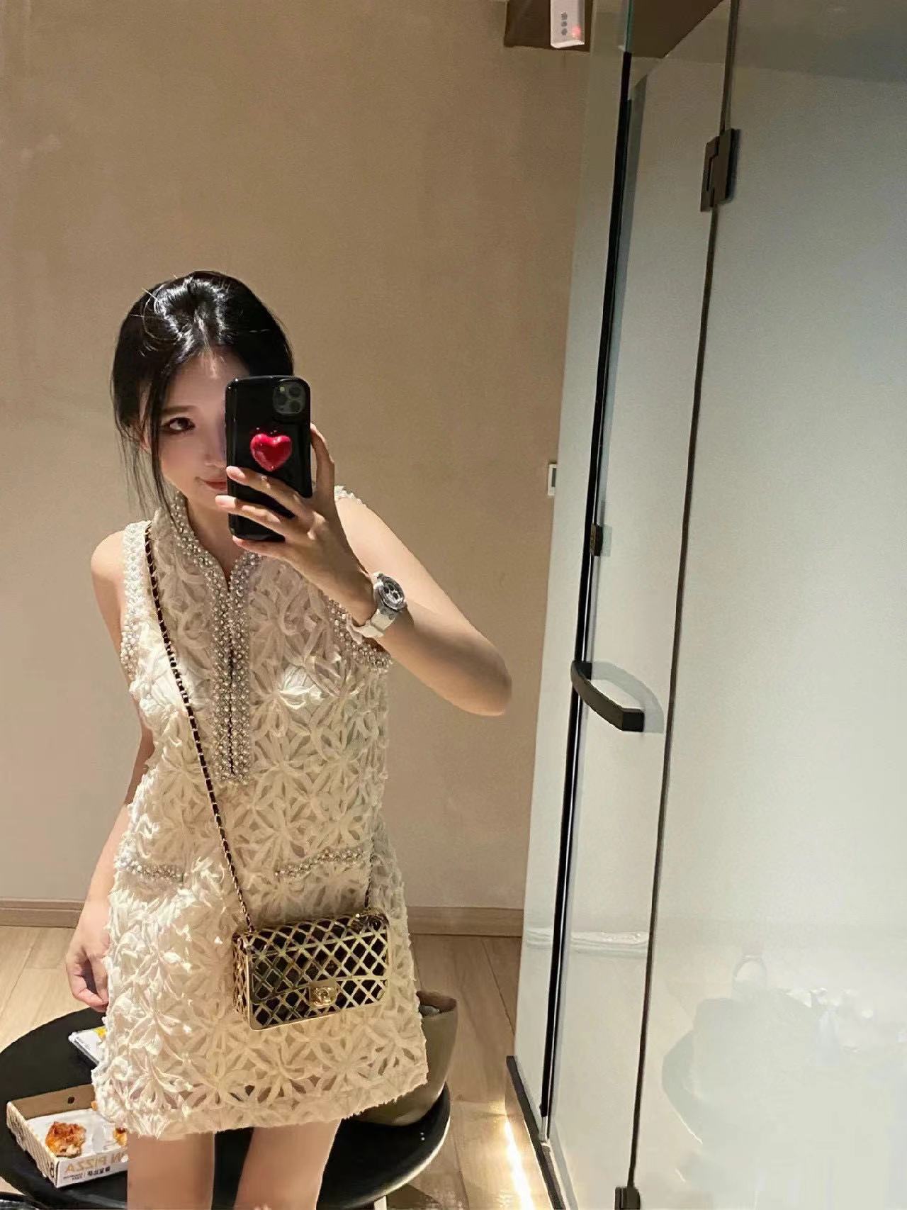 CHANE1 メタル中空イブニングバッグ【50%割引+送料無料】