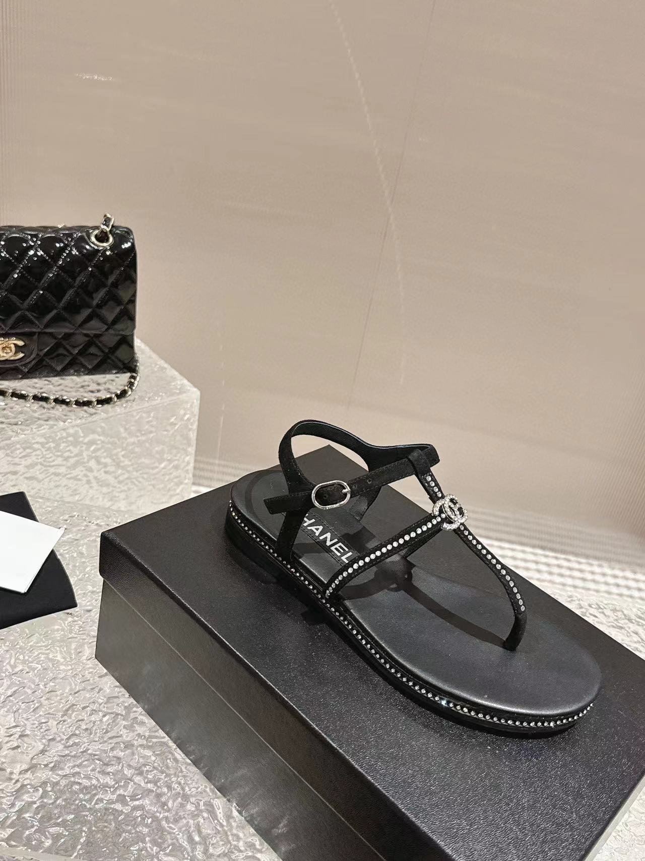 CHANE1 高品質ダブル C ダイヤモンド サンダル【50％割引+送料無料】