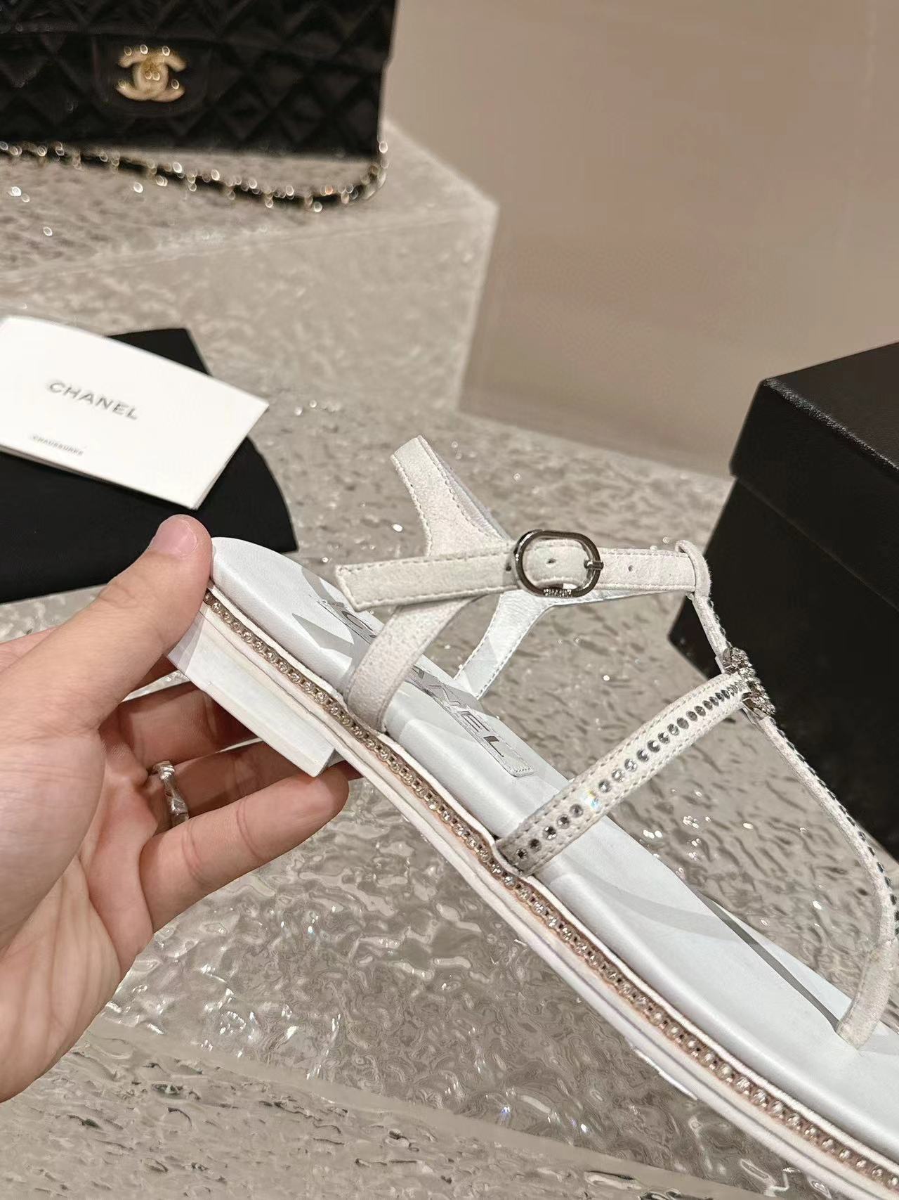 CHANE1 高品質ダブル C ダイヤモンド サンダル【50％割引+送料無料】