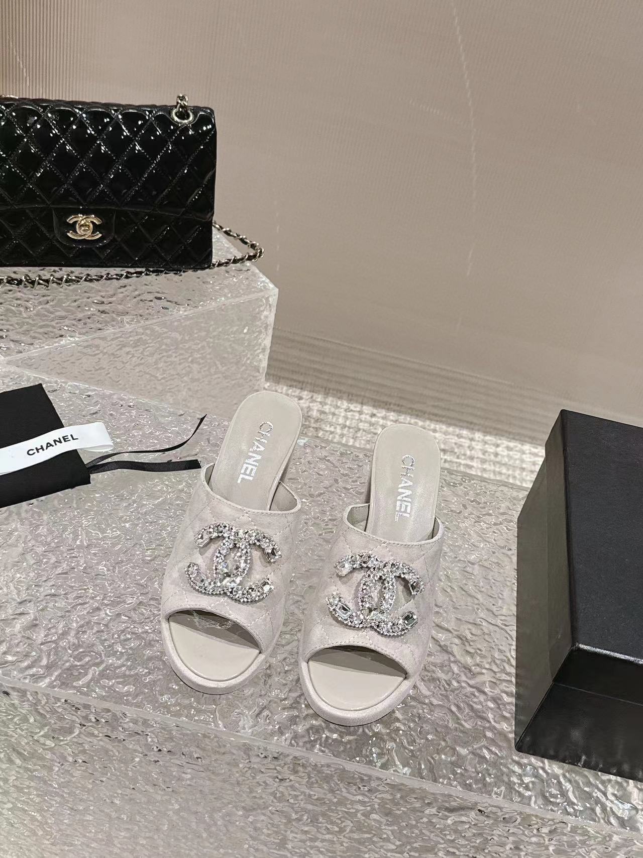 CHANE1 高品質ダブル C ロゴラインストーンハイヒール【50%割引+送料無料】