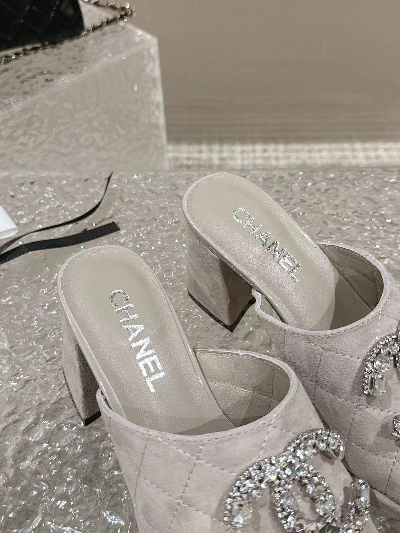 CHANE1 高品質ダブル C ロゴラインストーンハイヒール【50%割引+送料無料】