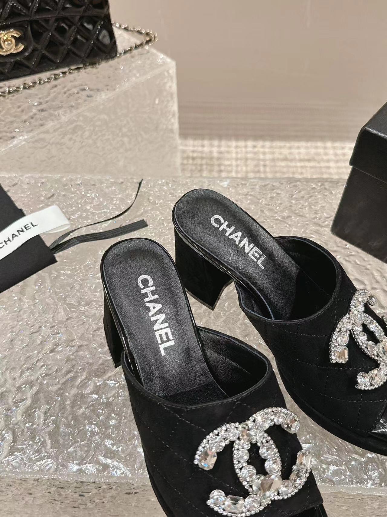 CHANE1 高品質ダブル C ロゴラインストーンハイヒール【50%割引+送料無料】