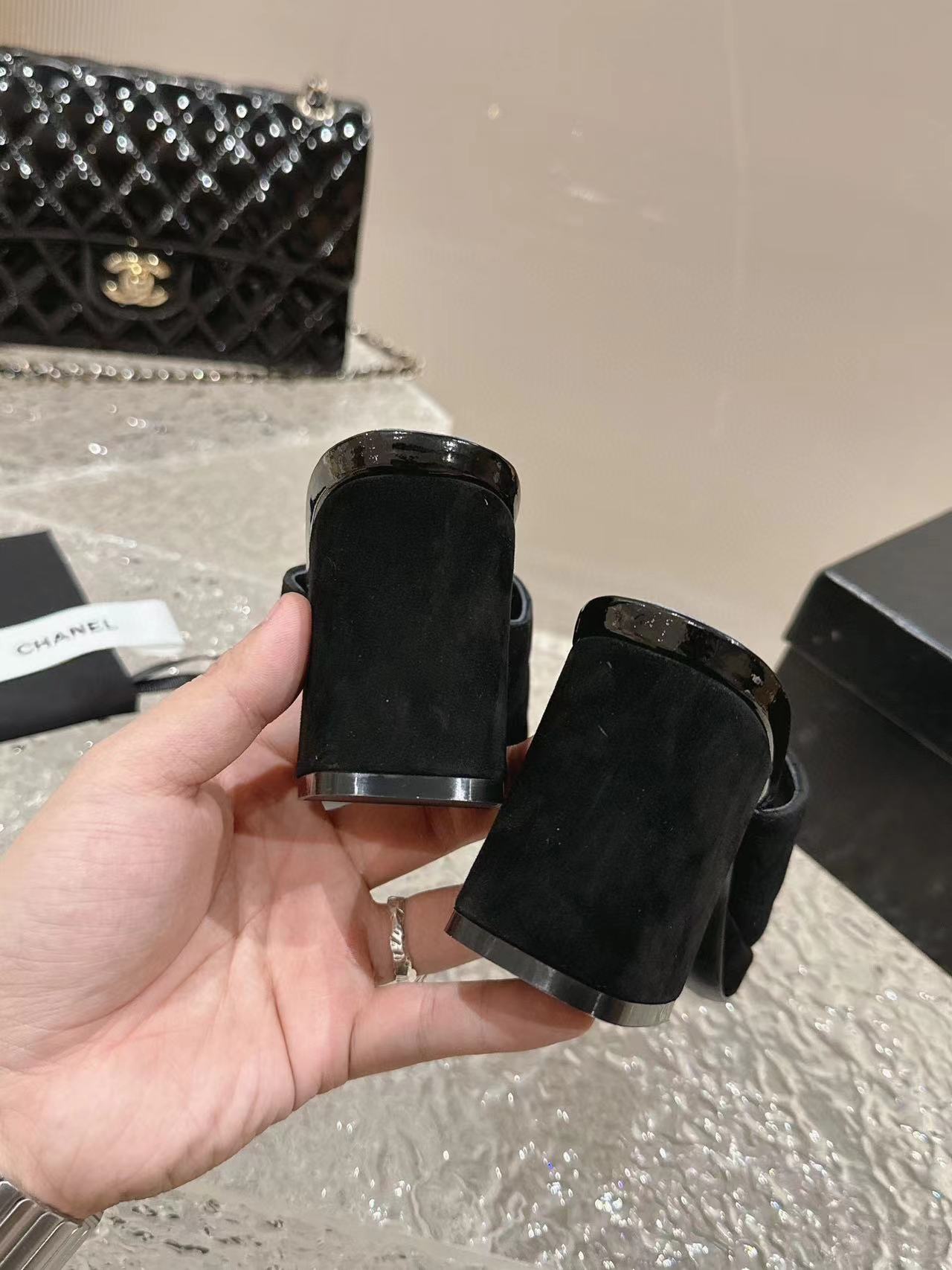 CHANE1 高品質ダブル C ロゴラインストーンハイヒール【50%割引+送料無料】