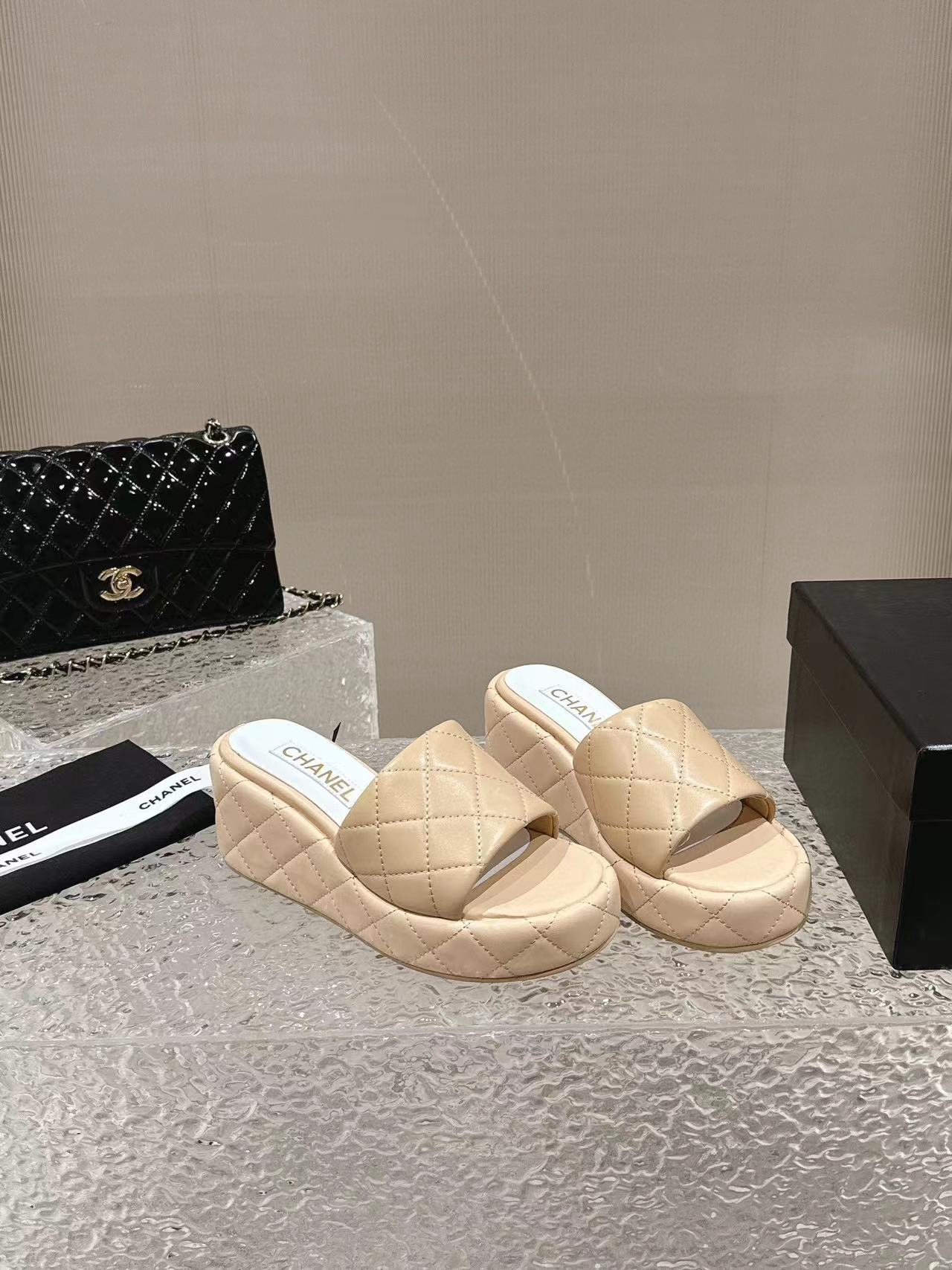 CHANE1 高品質カメリアウェッジ【50％割引+送料無料】