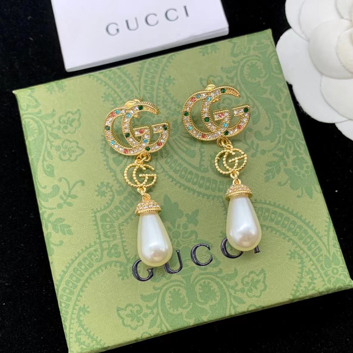 GUCC1 カラーダイヤモンド＆パールピアス【 50％割引+送料無料】