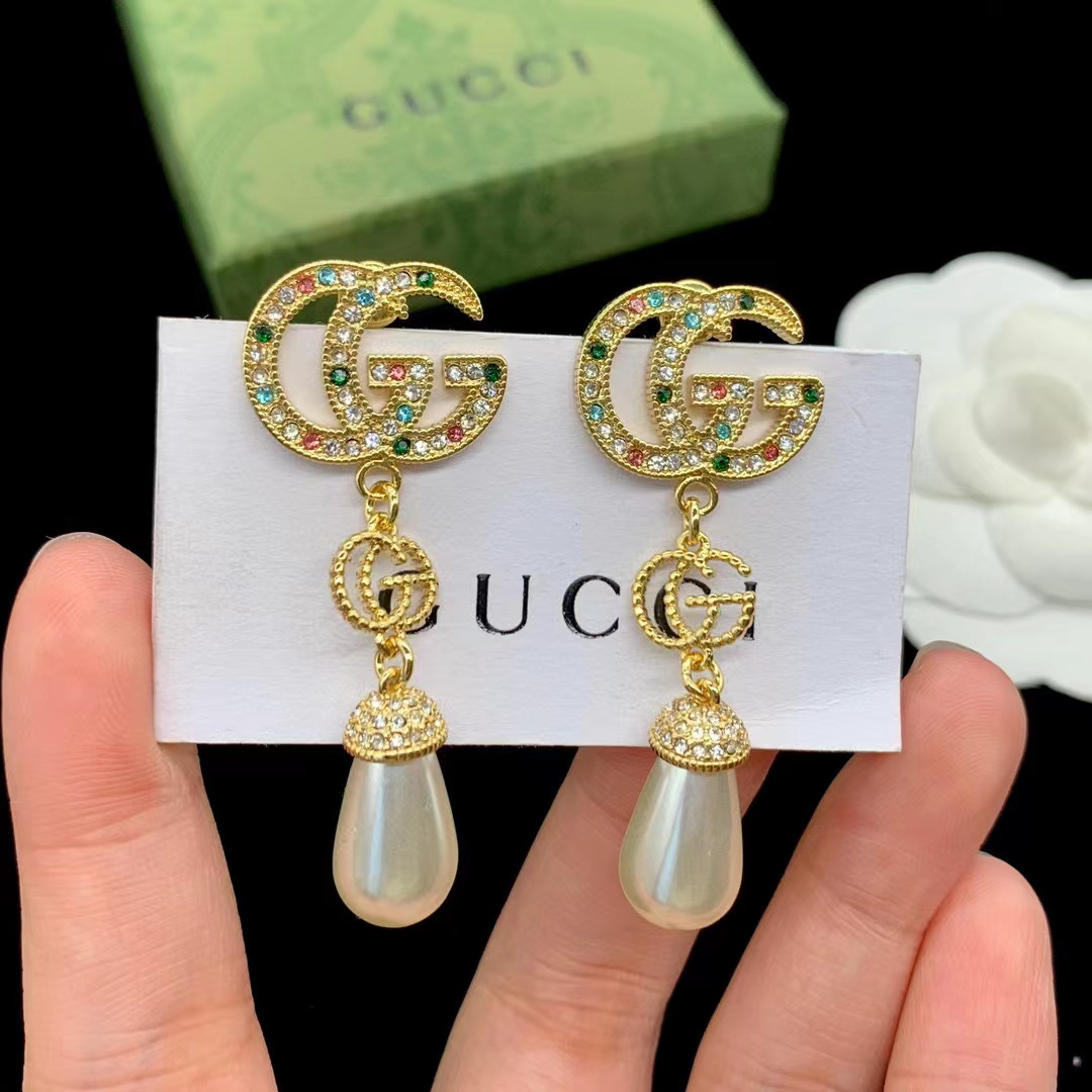 GUCC1 カラーダイヤモンド＆パールピアス【 50％割引+送料無料】