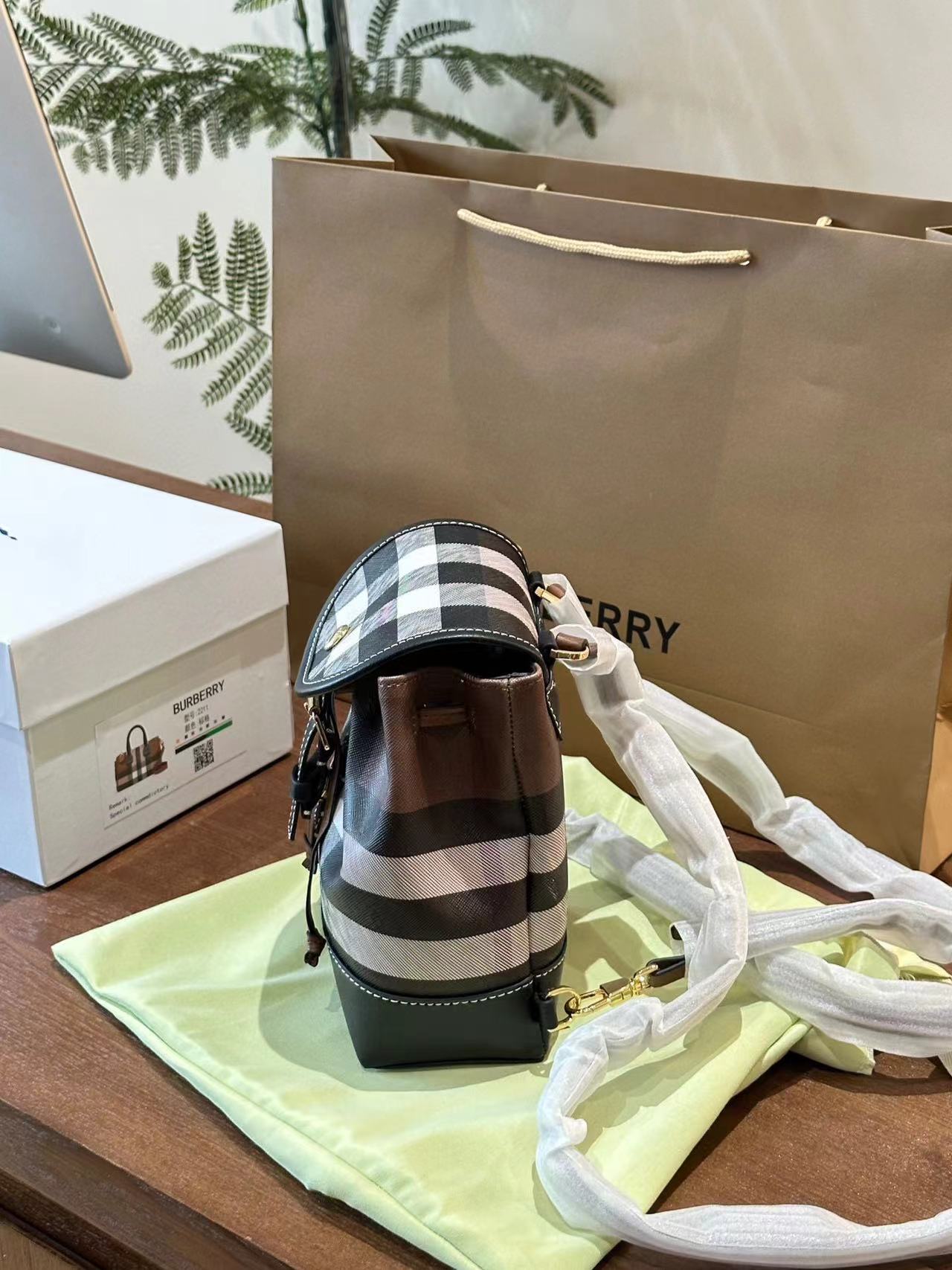 burberry ショルダーバッグ【50％割引+送料無料】