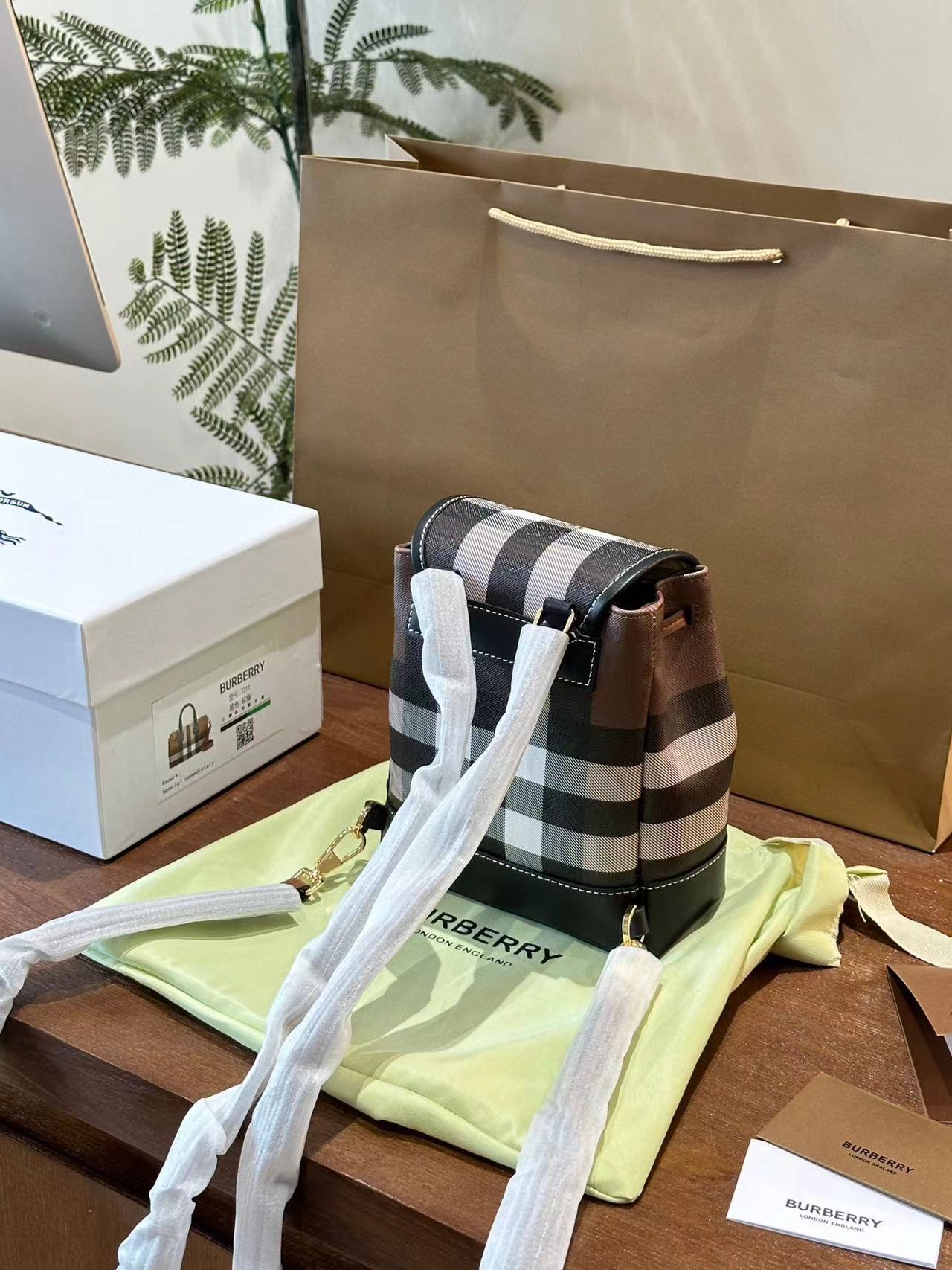 burberry ショルダーバッグ【50％割引+送料無料】