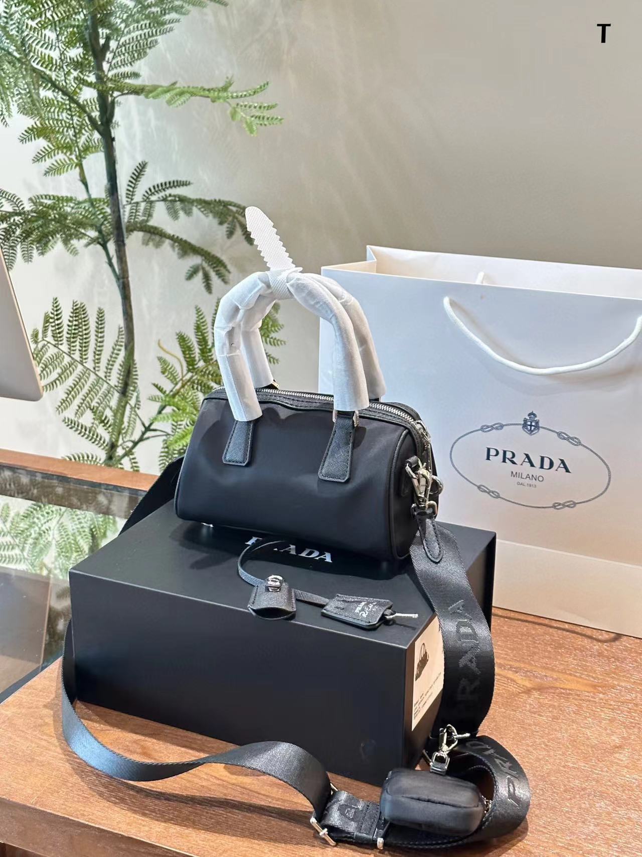 PR4DA 3イン1ハンドバッグ 【50％割引+送料無料】