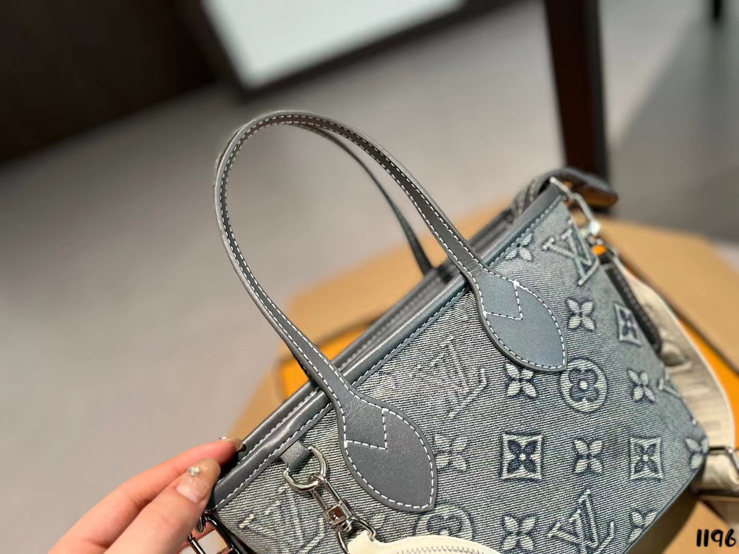 LV エンブロイダリー デニム ハンドバッグ【50％割引+送料無料】