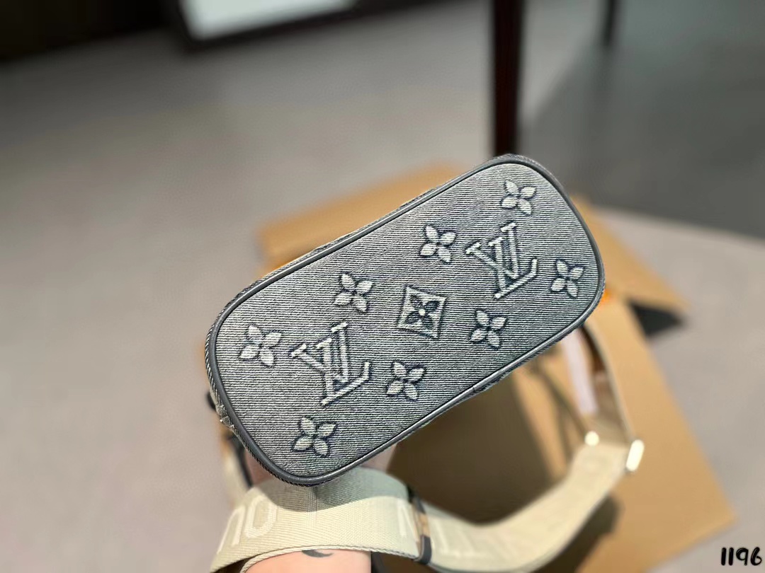 LV エンブロイダリー デニム ハンドバッグ【50％割引+送料無料】