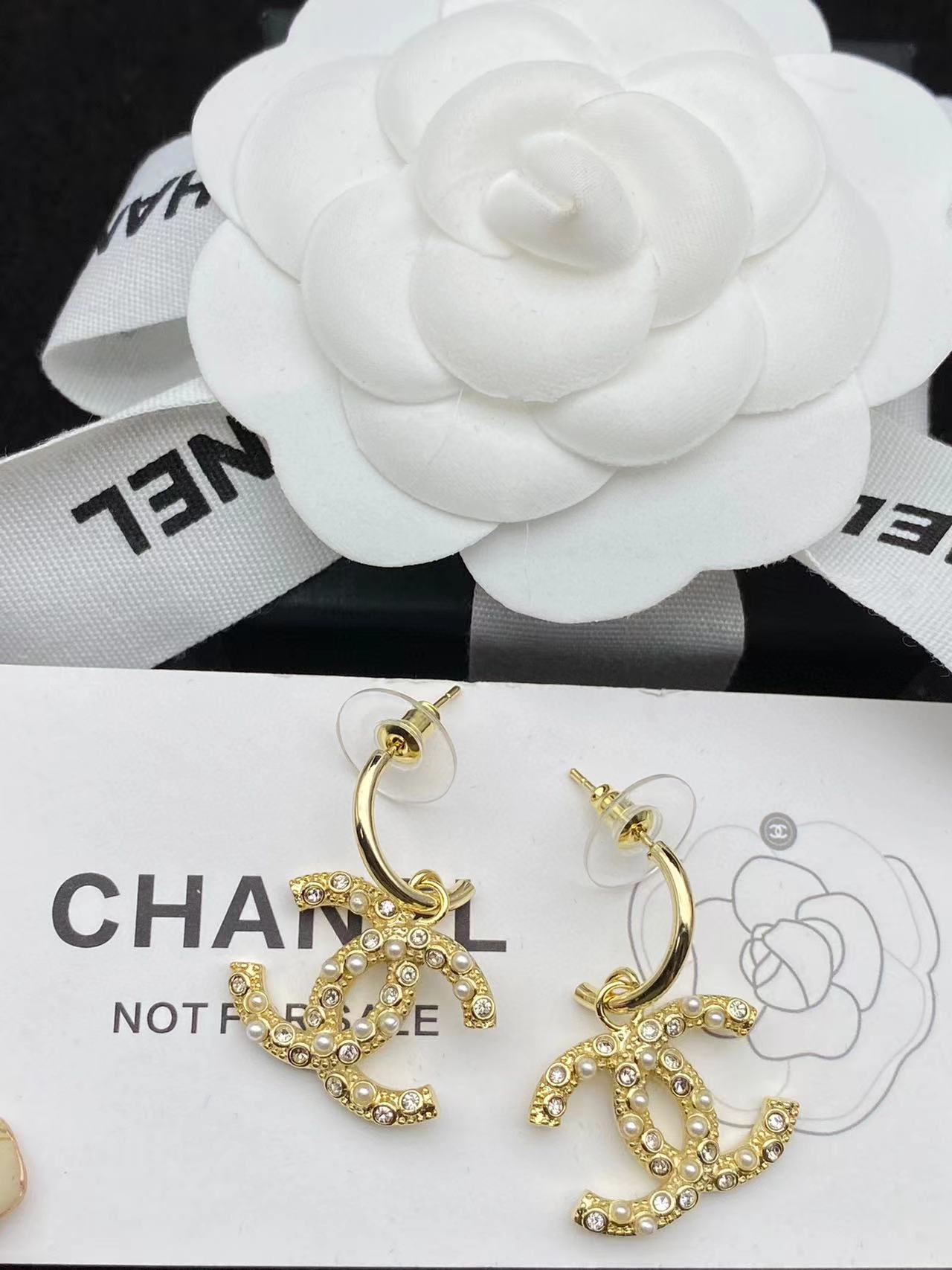 CHANE1 ダブルCニードルパールイヤリング【 50％割引+送料無料】