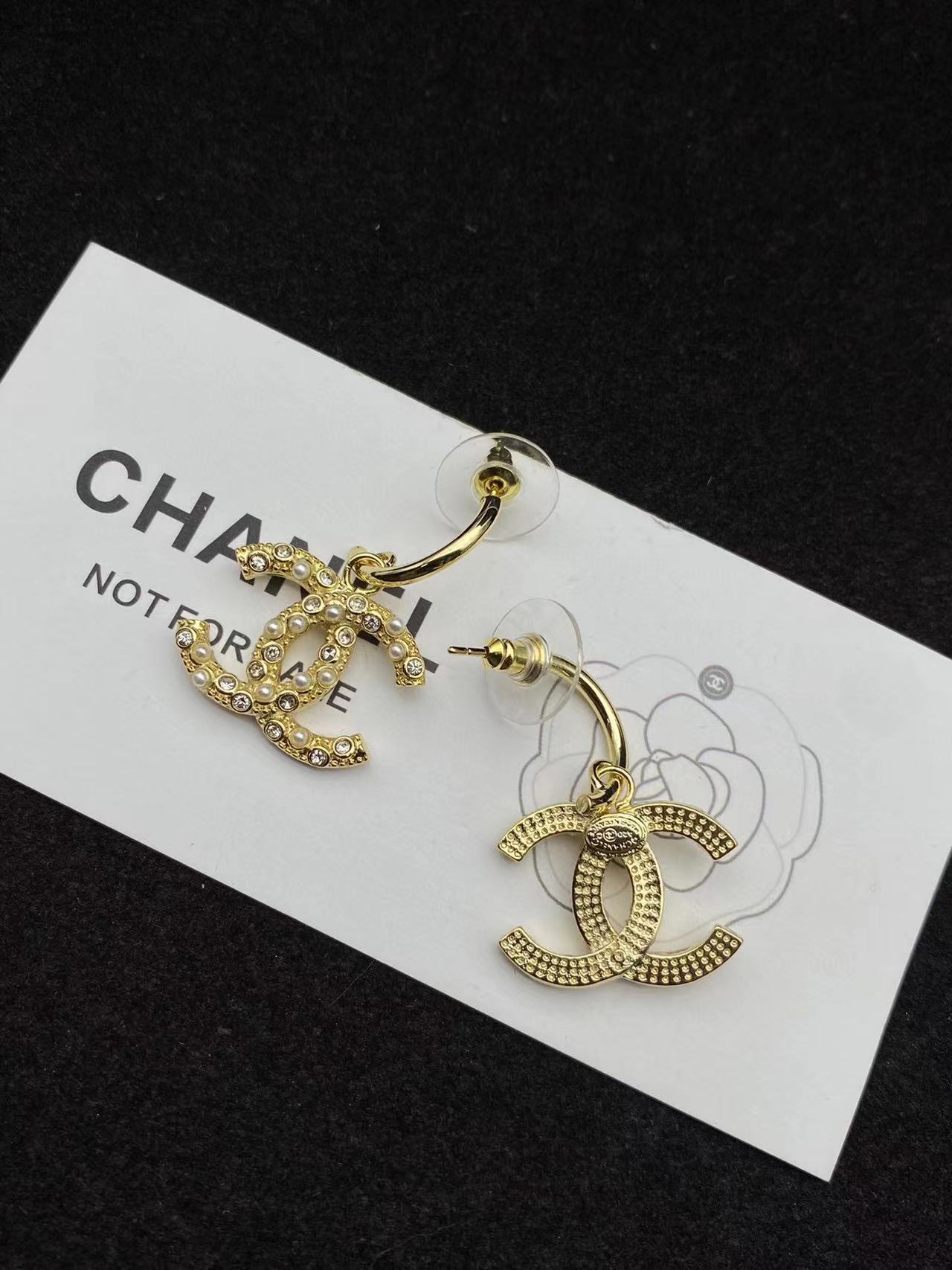 CHANE1 ダブルCニードルパールイヤリング【 50％割引+送料無料】