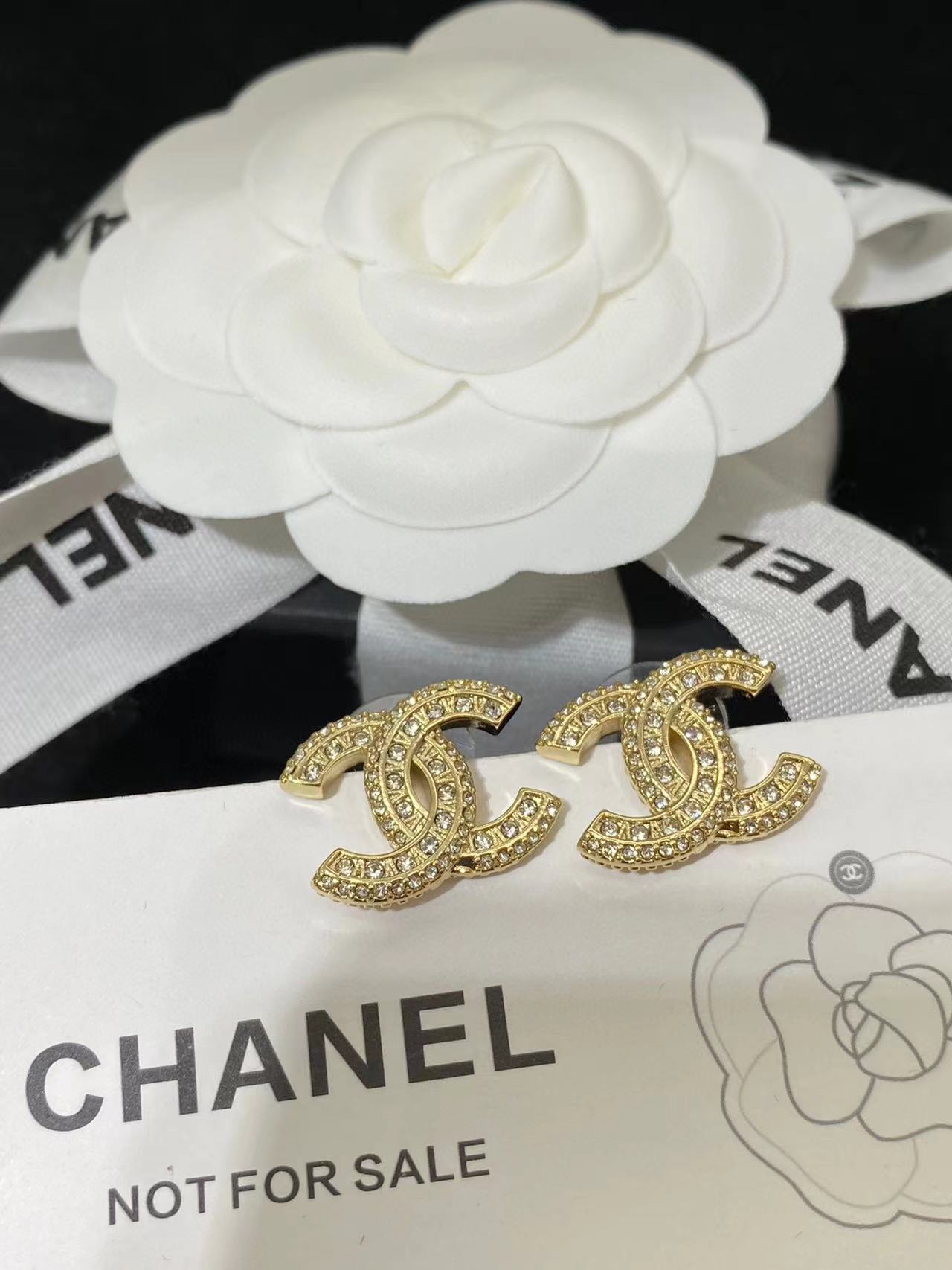 CHANE1 ダブルC スタッドピアス【 50％割引+送料無料】