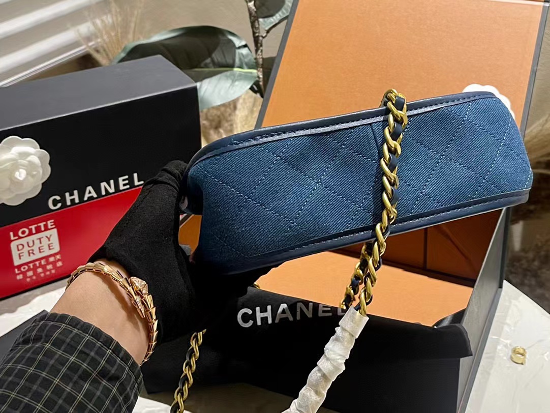 CHANE1 デニムチェーンアンダーアームショルダーバッグ【 50％割引+送料無料】