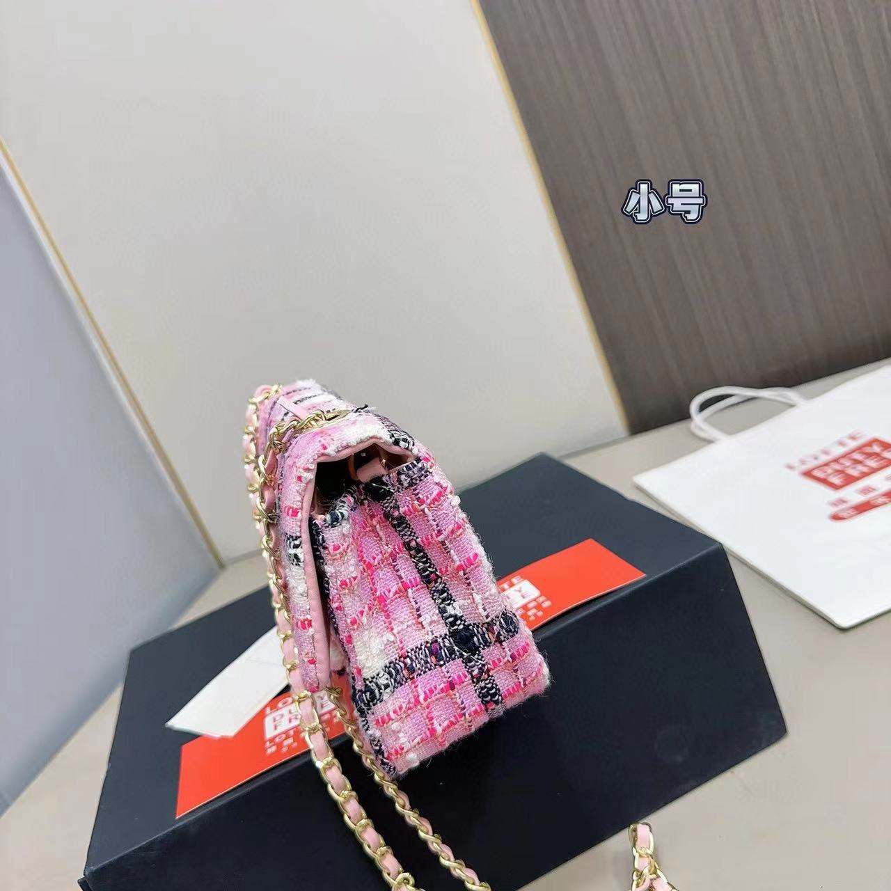 CHANE1 CF チェーンショルダー クロスボディバッグ K【50％割引+送料無料】