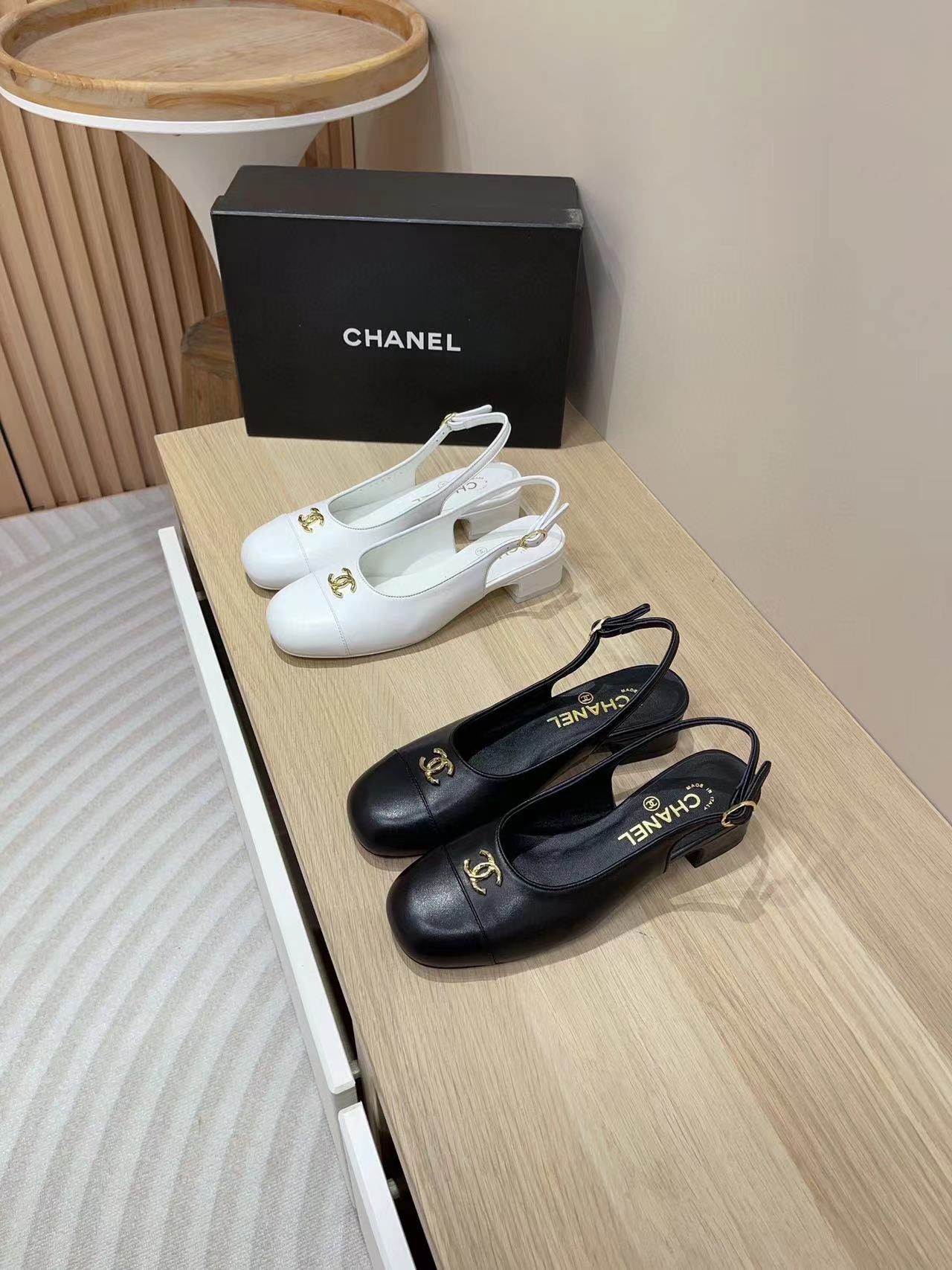 CHANE1 高品質ダブルCバックル太ヒールサンダル【50％割引+送料無料】