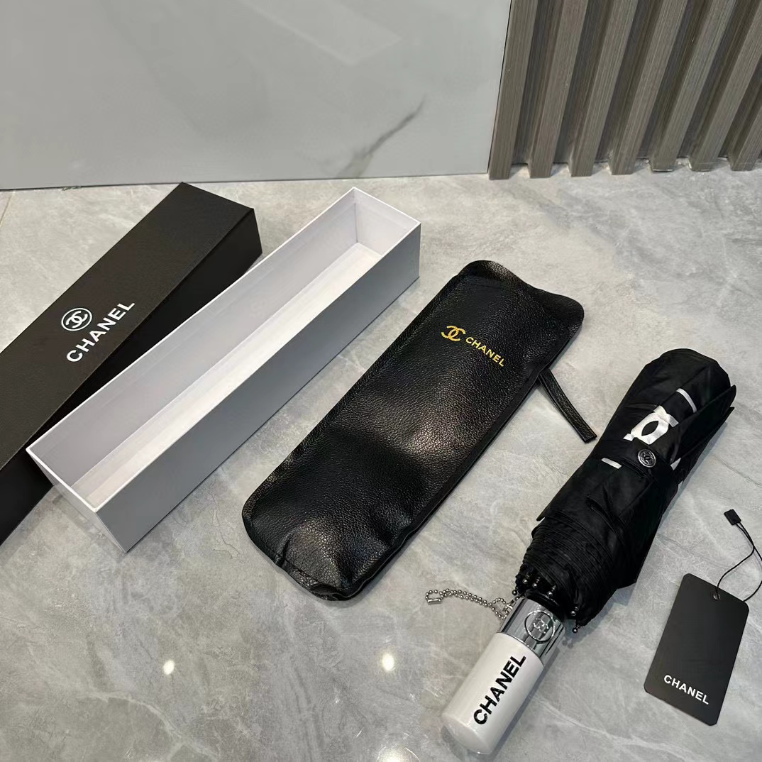 CHANE1 総ロゴ入りシンプル折りたたみ傘【50％割引+送料無料】