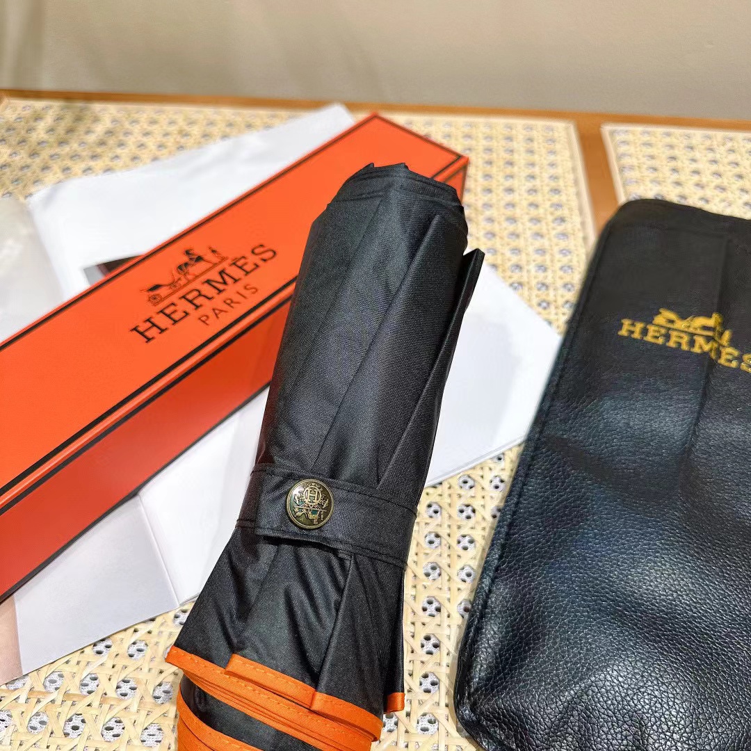 HERME5配色シンプル折りたたみ傘【50％割引+送料無料】