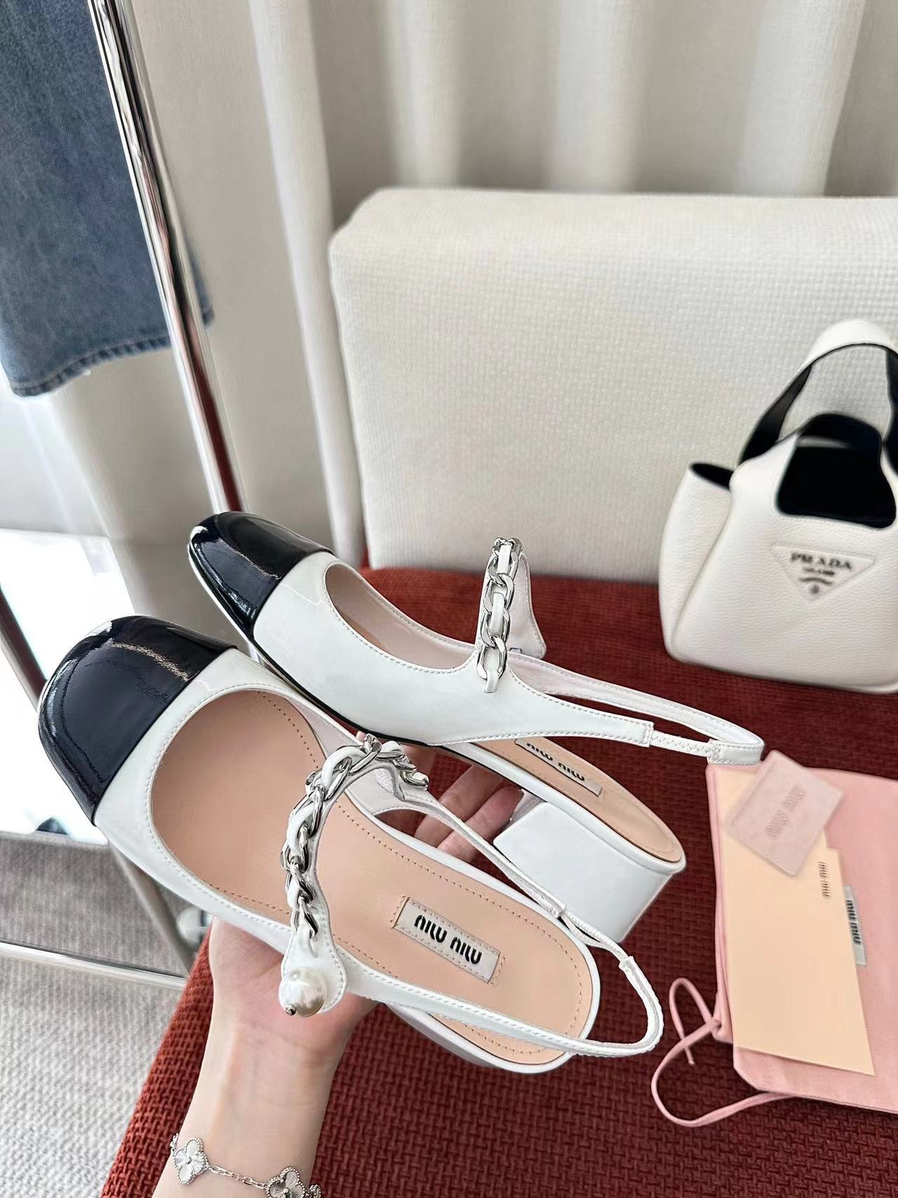 M1U M1U 高品質メリージェーン パテント レザー ハイヒール【50％割引+送料無料】