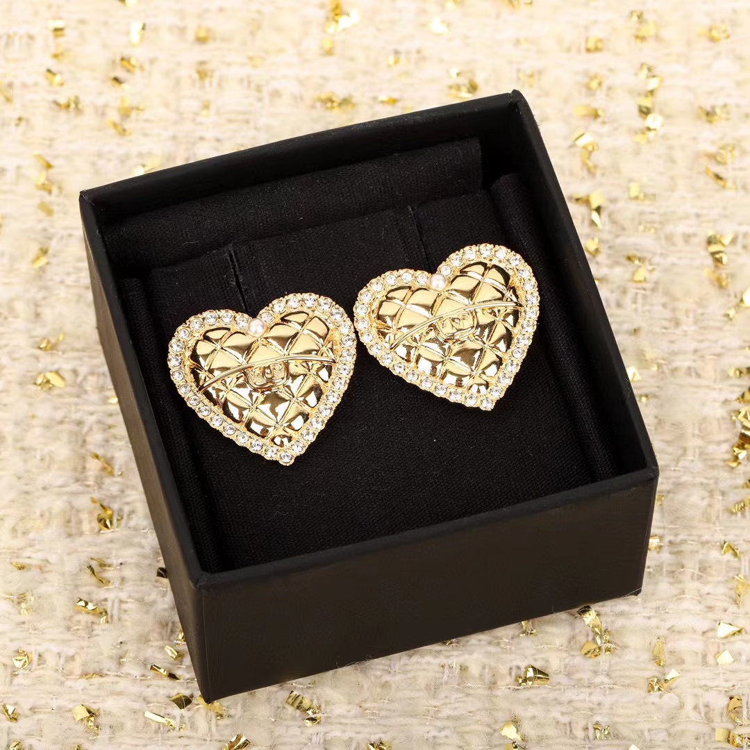 CHANE1 ダイヤモンド ハート スタッド ピアス【50%割引+送料無料】