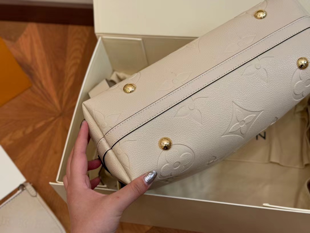 LV CarryAll プリント脇の下バッグ【50％割引+送料無料】