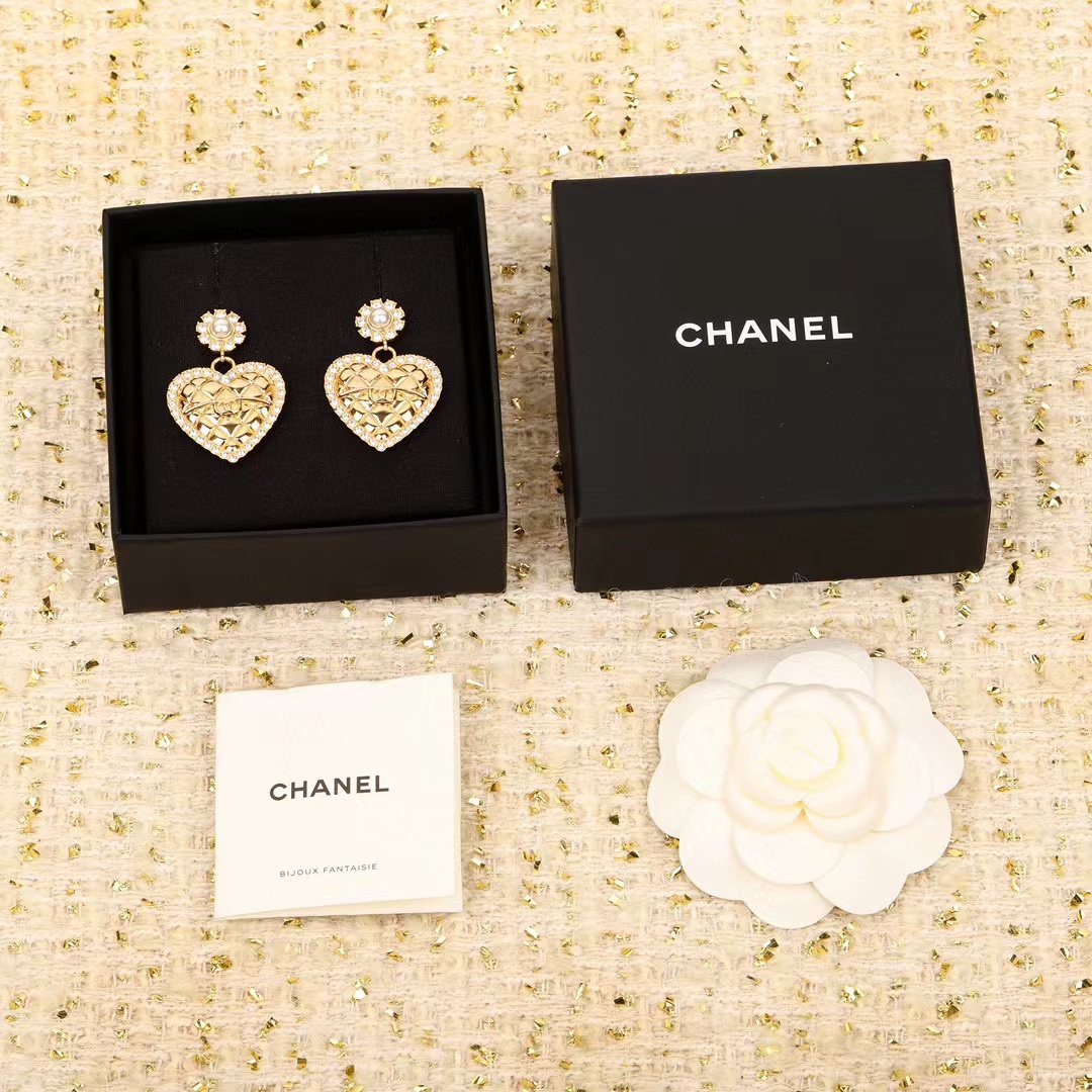 CHANE1 ハートメタルスタッドピアス【 50％割引+送料無料】