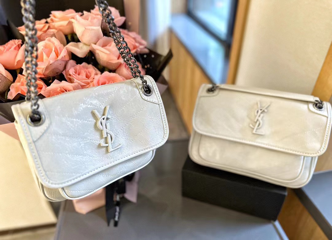 YSLクラシックチェーンショルダークロスボディバッグ【50％割引+送料無料】