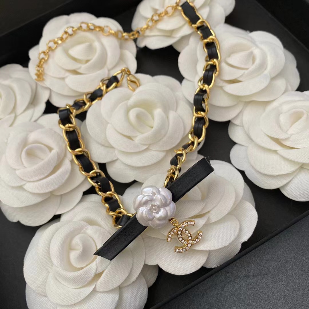 CHANE1 ダブルC カメリア ネックレス【50%割引+送料無料】