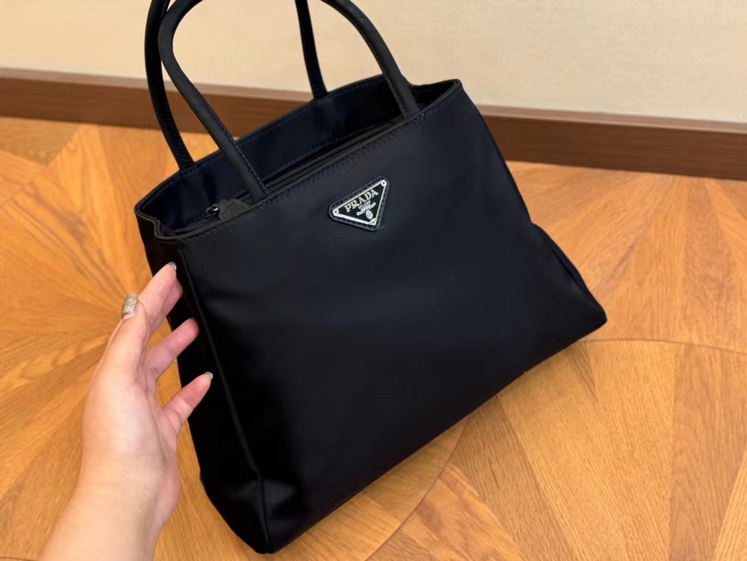 PR4DA ナイロンハンドバッグ【50％割引+送料無料】