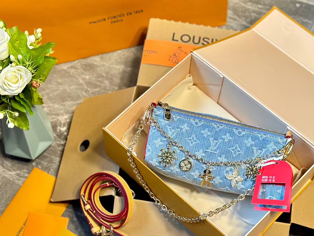 LV 四つ葉のクローバー ジャガード デニム チェーンバッグ【50％割引+送料無料】