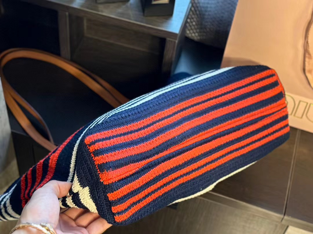 M1UM1U ビーチ刺繍レターショッピングバッグ【50％割引+送料無料】