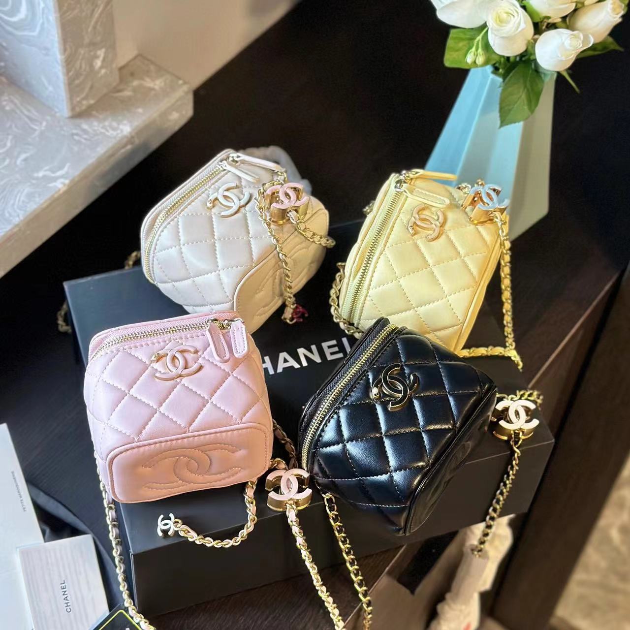 CHANE1 24P エナメル ショルダー クロスボディバッグ【50％割引+送料無料】