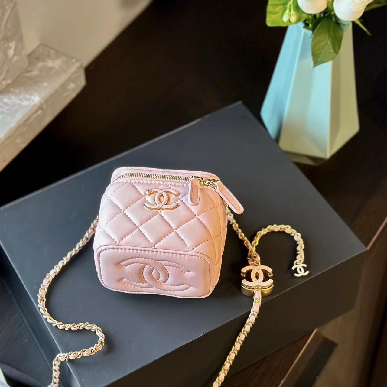 CHANE1 24P エナメル ショルダー クロスボディバッグ【50％割引+送料無料】