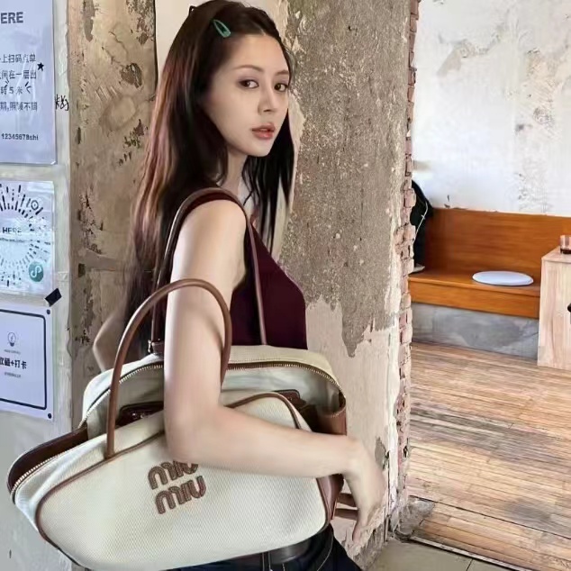 M1UM1U キャンバス ボウリング ハンドバッグ【50％割引+送料無料】