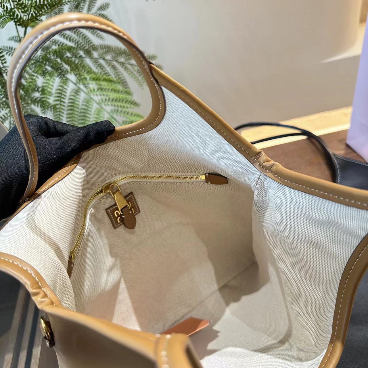 M1UM1U シンプルシープスキンショッピングバッグ【50％割引+送料無料】