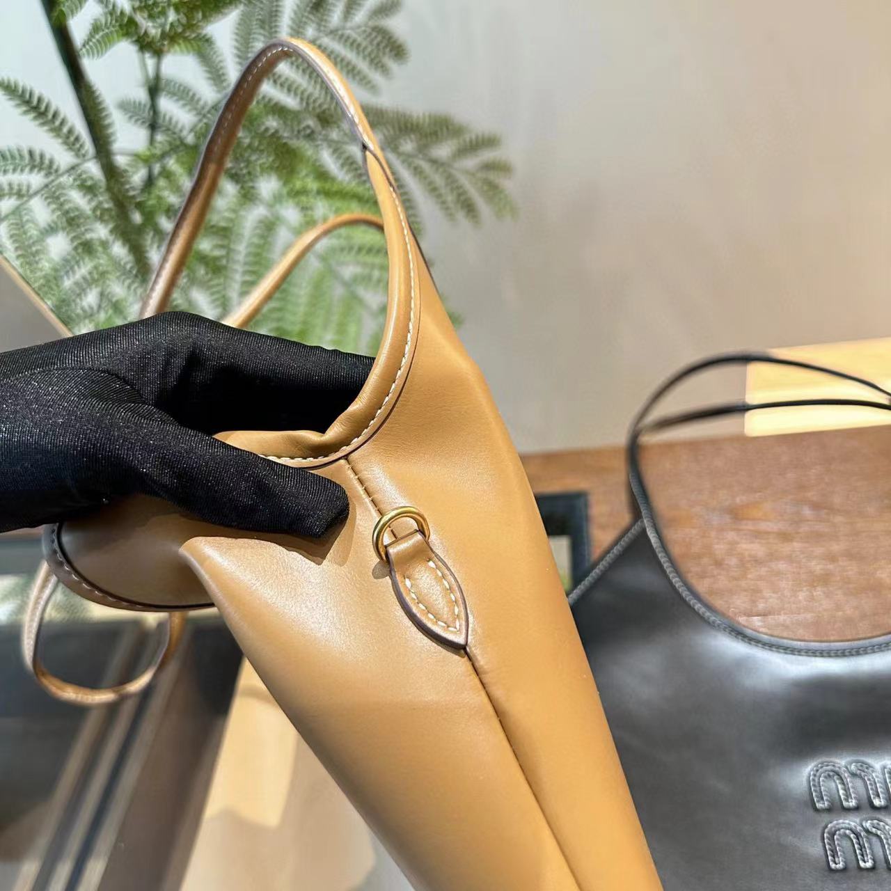 M1UM1U シンプルシープスキンショッピングバッグ【50％割引+送料無料】