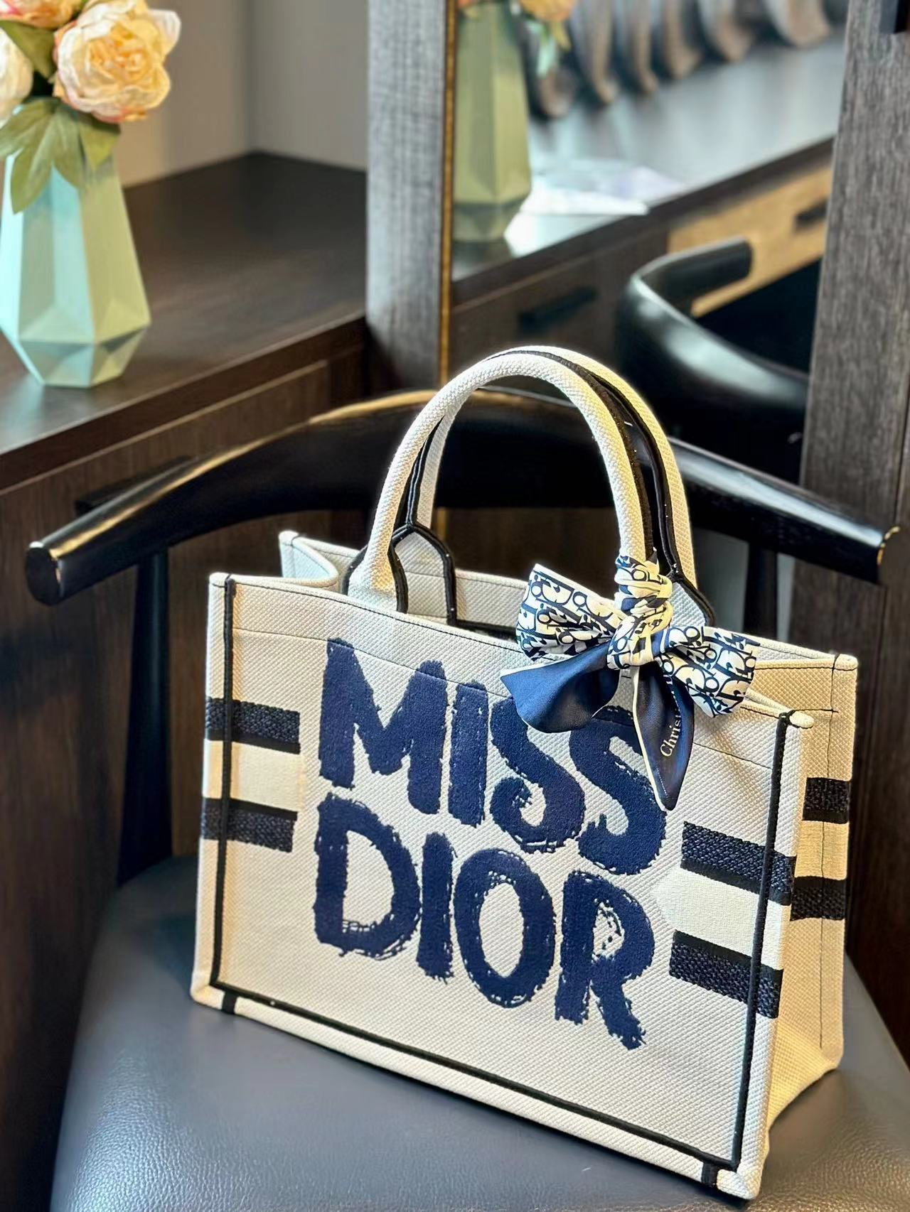 DI0R MISS ショッピングバッグ【50％割引+送料無料】