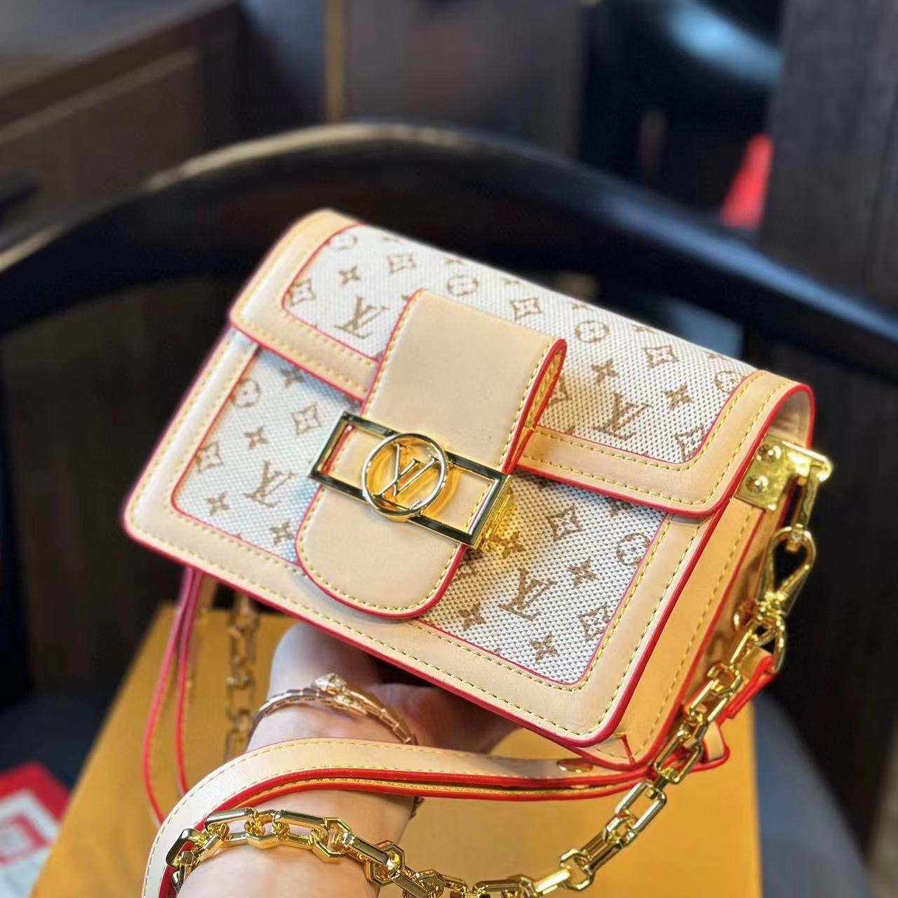 LV dauphine チェーンショルダークロスボディバッグ【50％割引+送料無料】