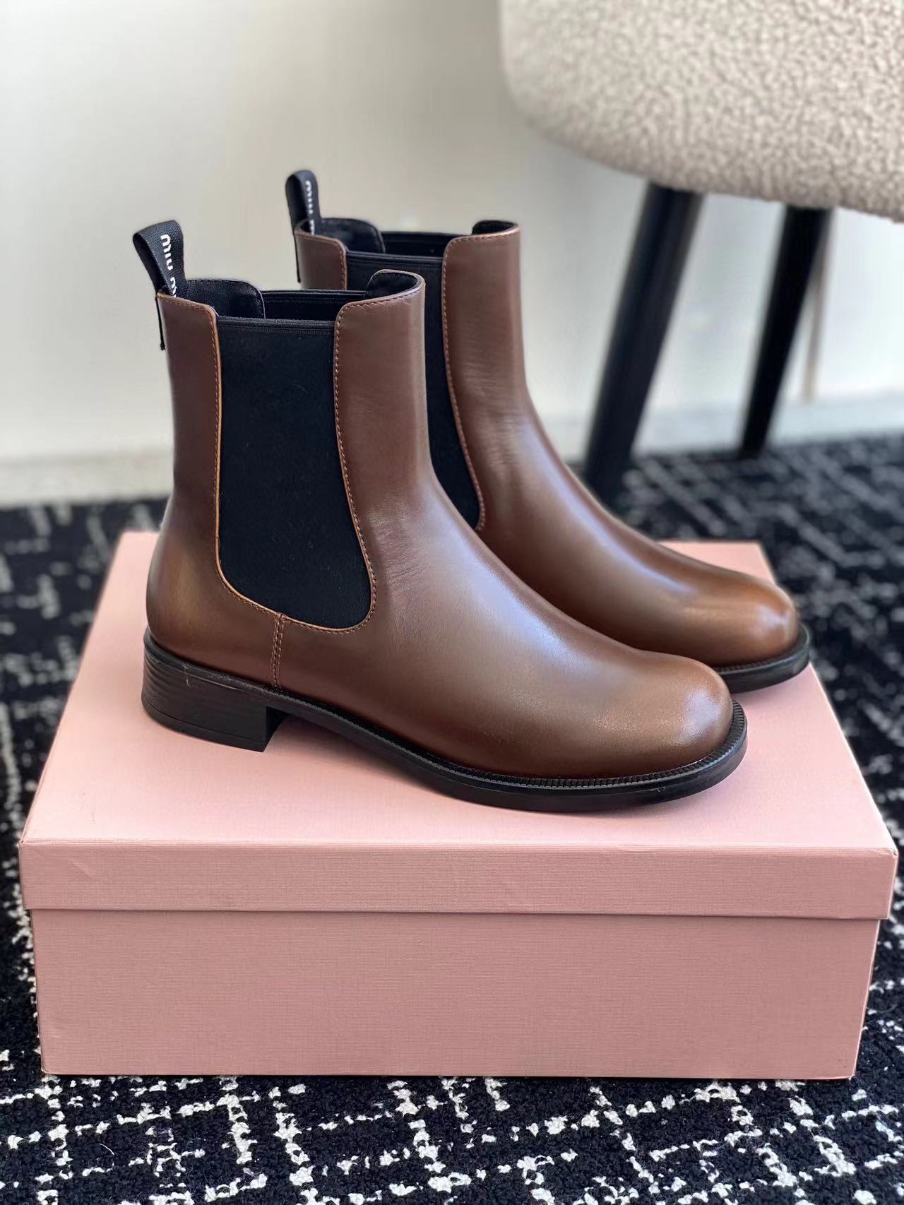 M1UM1U 高品質シンプルショートブーツ【50％割引+送料無料】