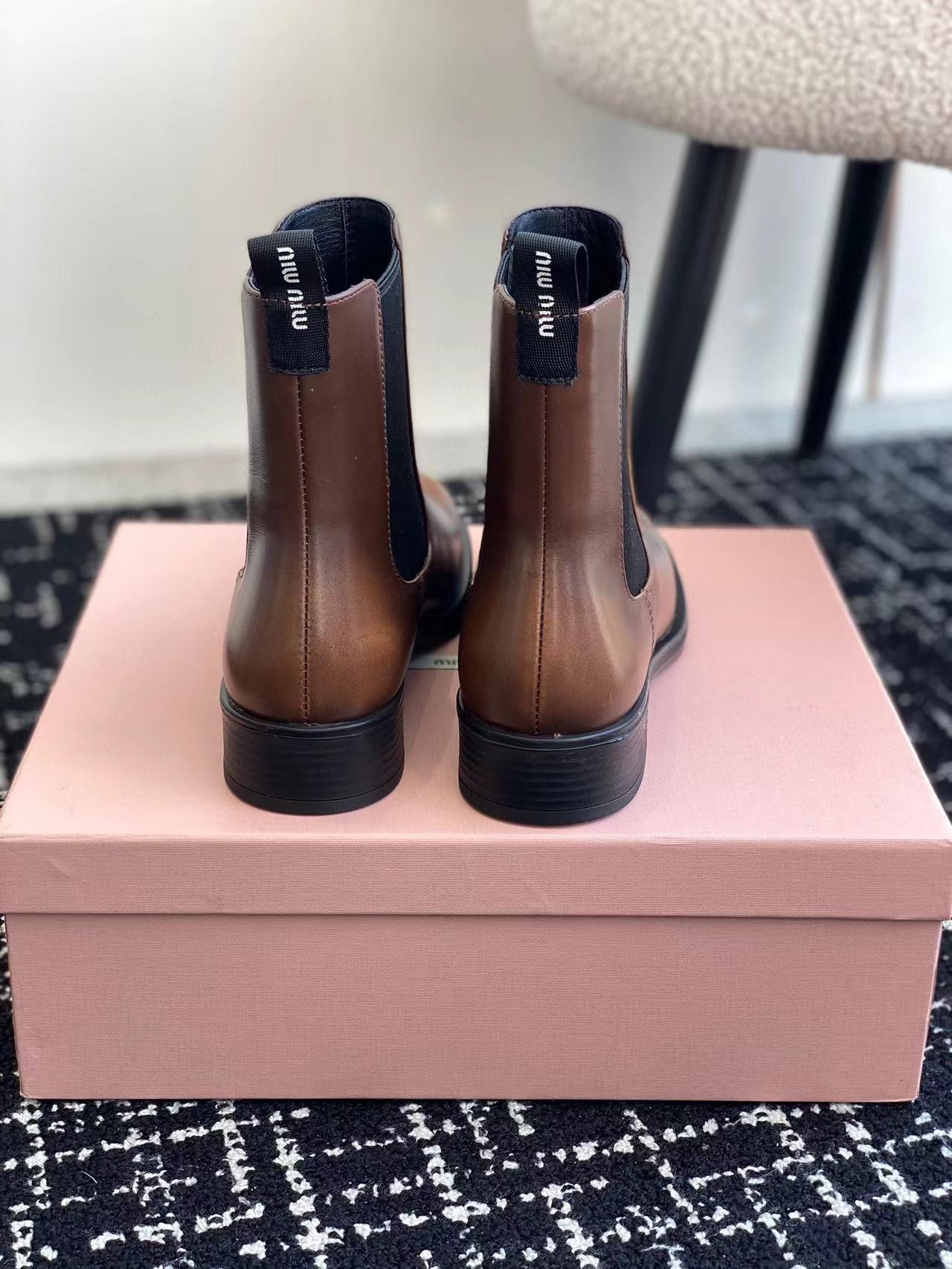 M1UM1U 高品質シンプルショートブーツ【50％割引+送料無料】