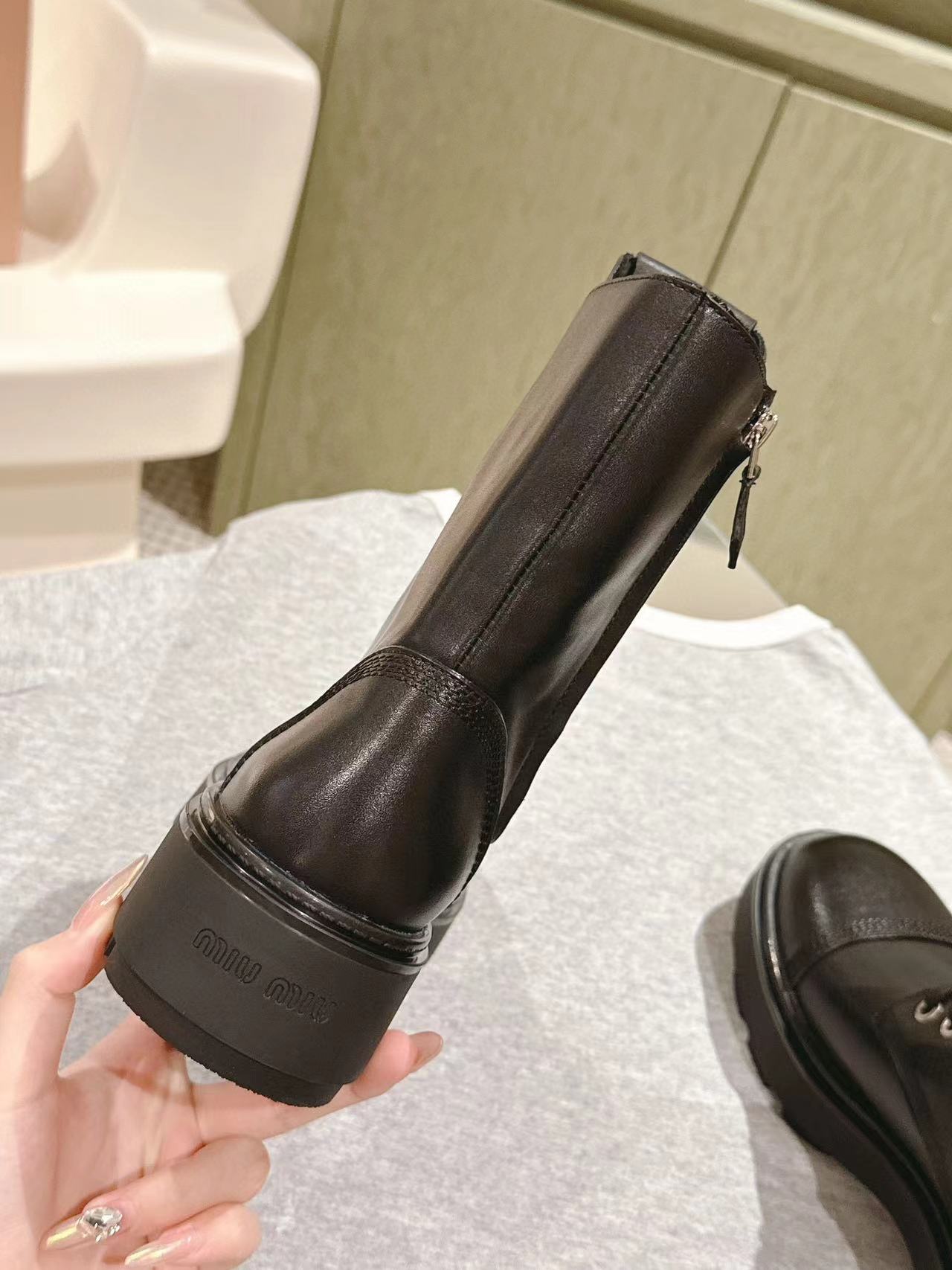 M1UM1U 高品質レースアップブーツ【50％割引+送料無料】