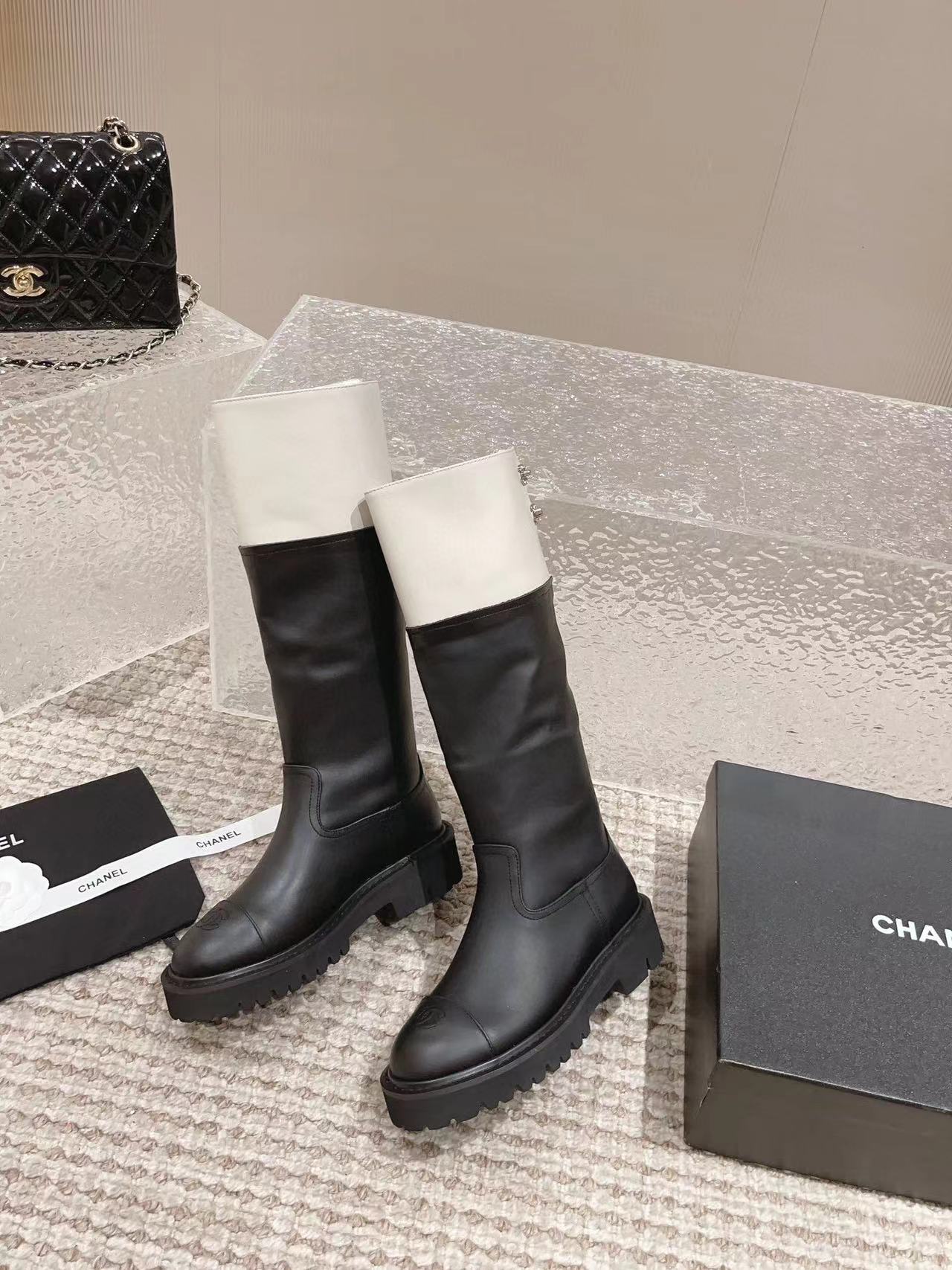 CHANE1 高品質ダブルCカラーブロックヒールブーツ【50％割引+送料無料】
